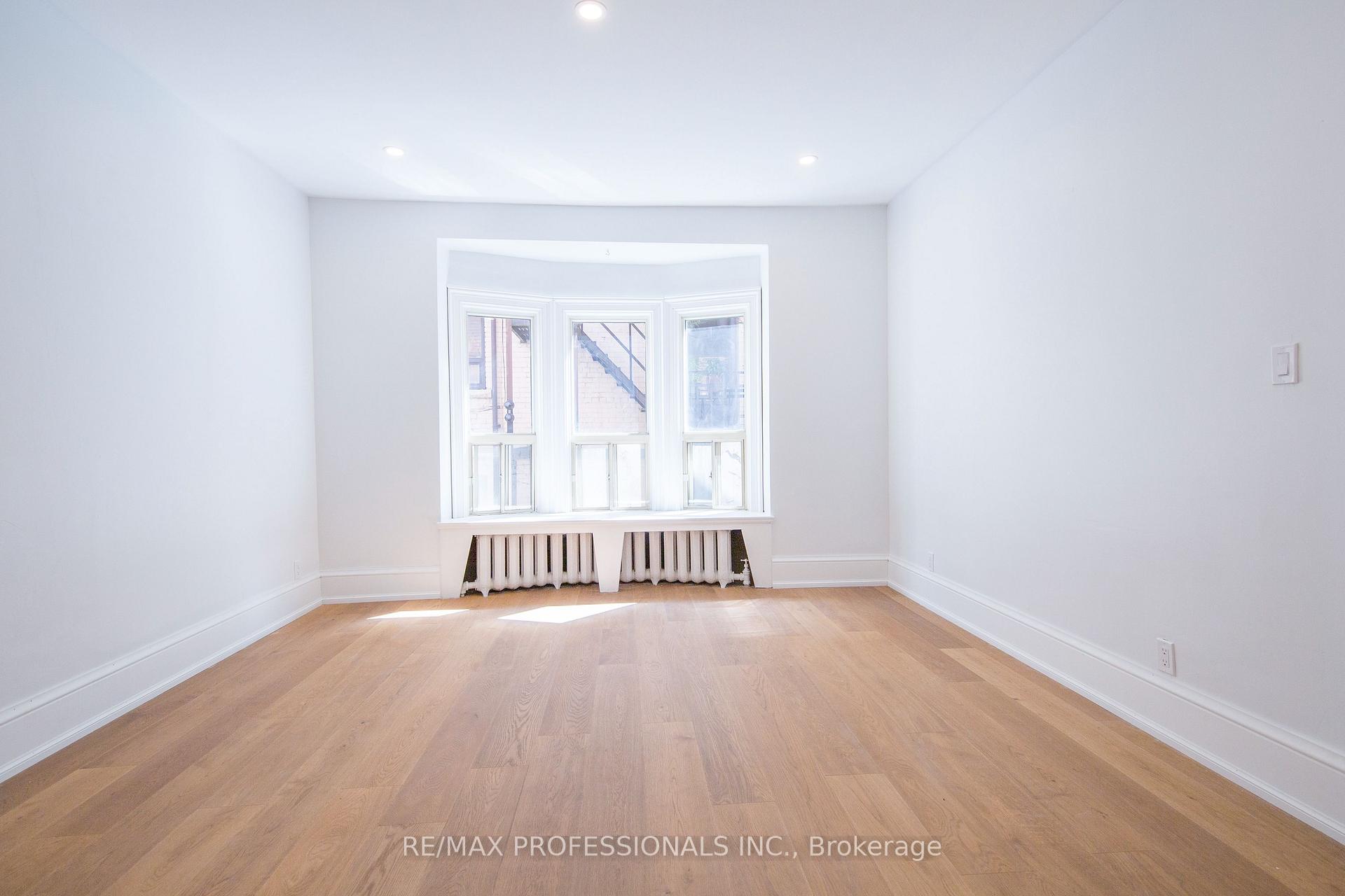 Photo 52 of 124 Close Avenue, Toronto, South Parkdale — HOMEH