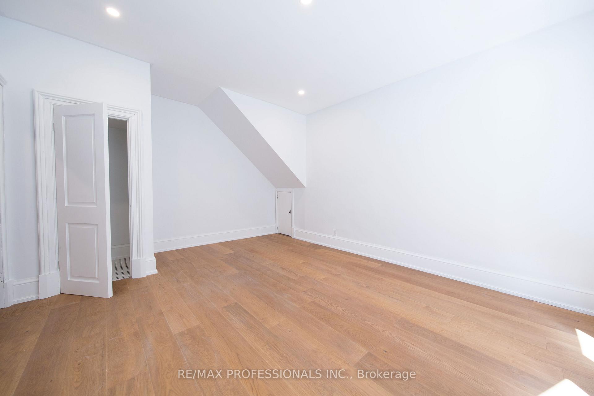 Photo 53 of 124 Close Avenue, Toronto, South Parkdale — HOMEH