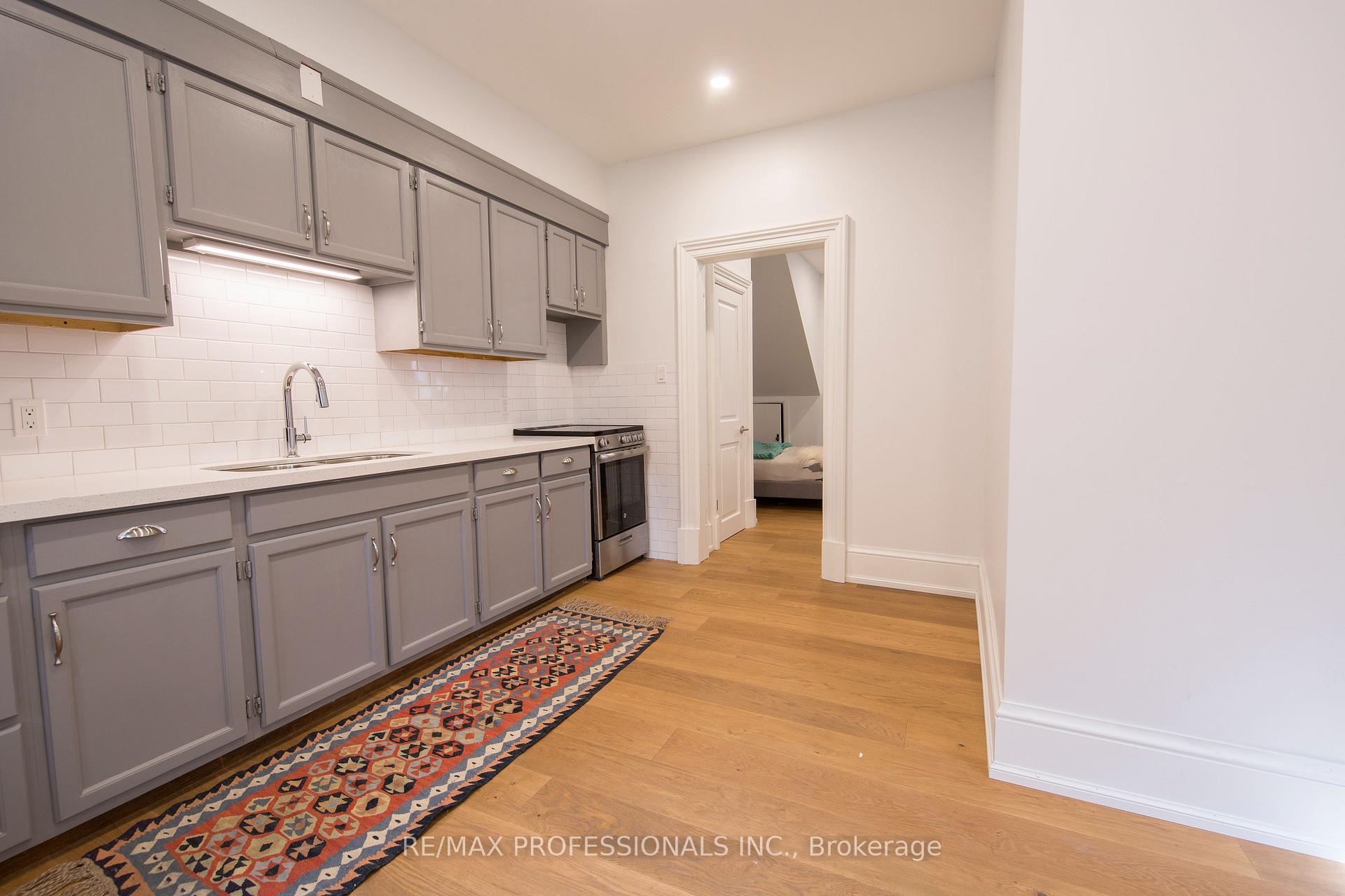Photo 58 of 124 Close Avenue, Toronto, South Parkdale — HOMEH
