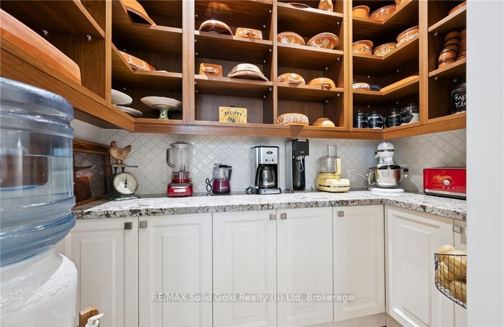 Photo 16 of 2073 Maplewood Road, Wellesley — HOMEH