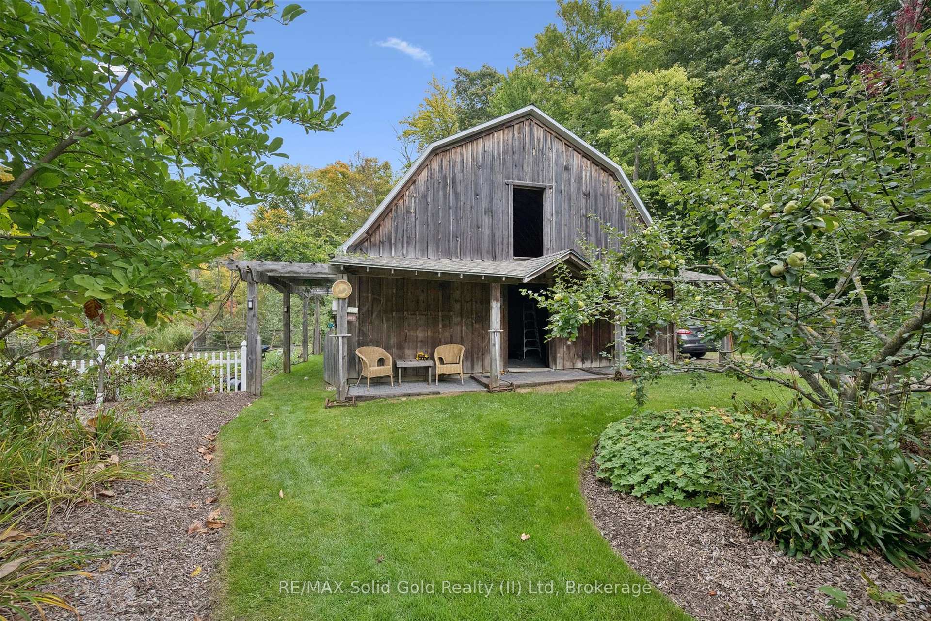 Photo 42 of 2073 Maplewood Road, Wellesley — HOMEH