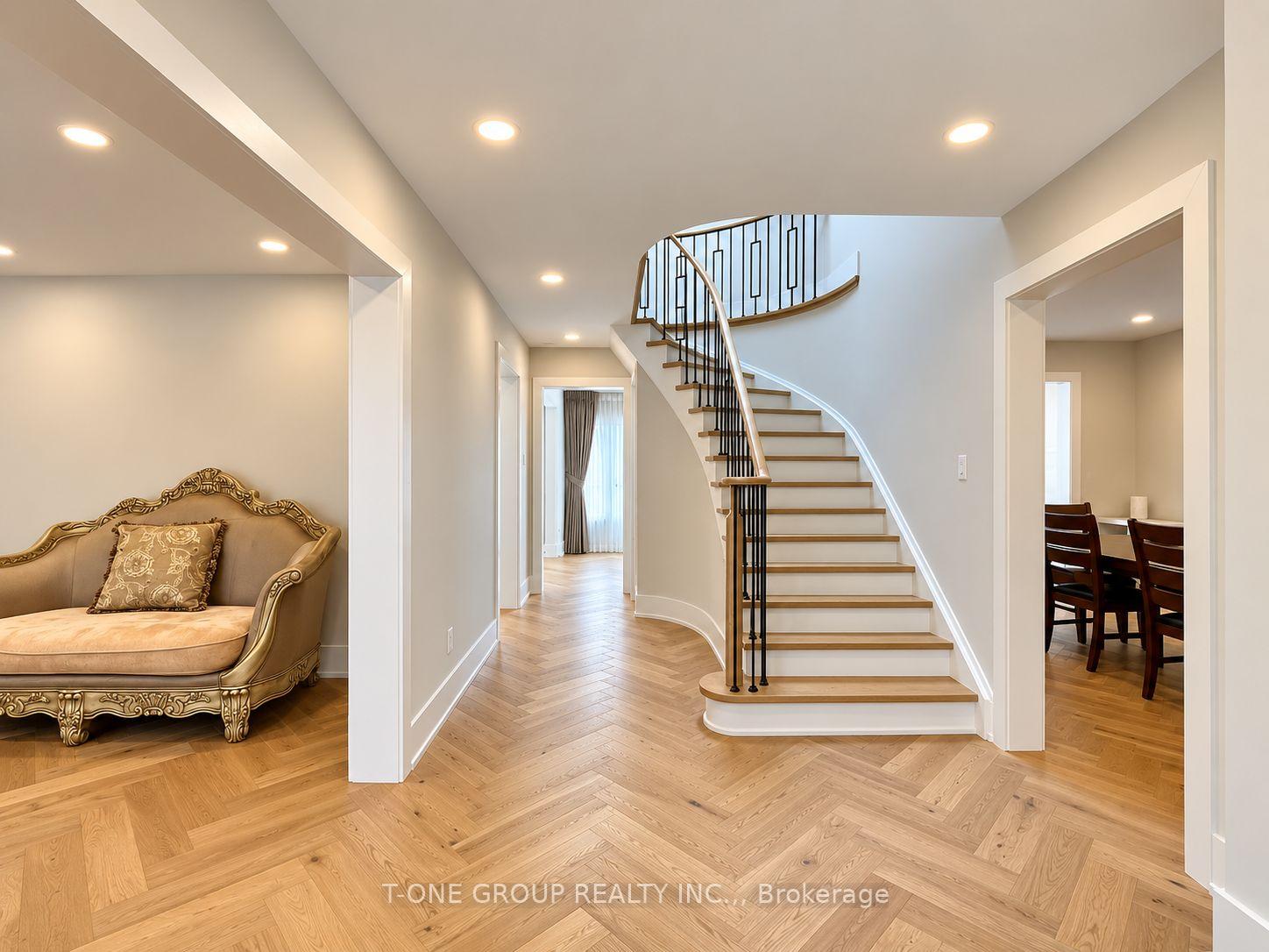 Photo 4 of 117 Downing Boulevard, Vaughan, Uplands — HOMEH