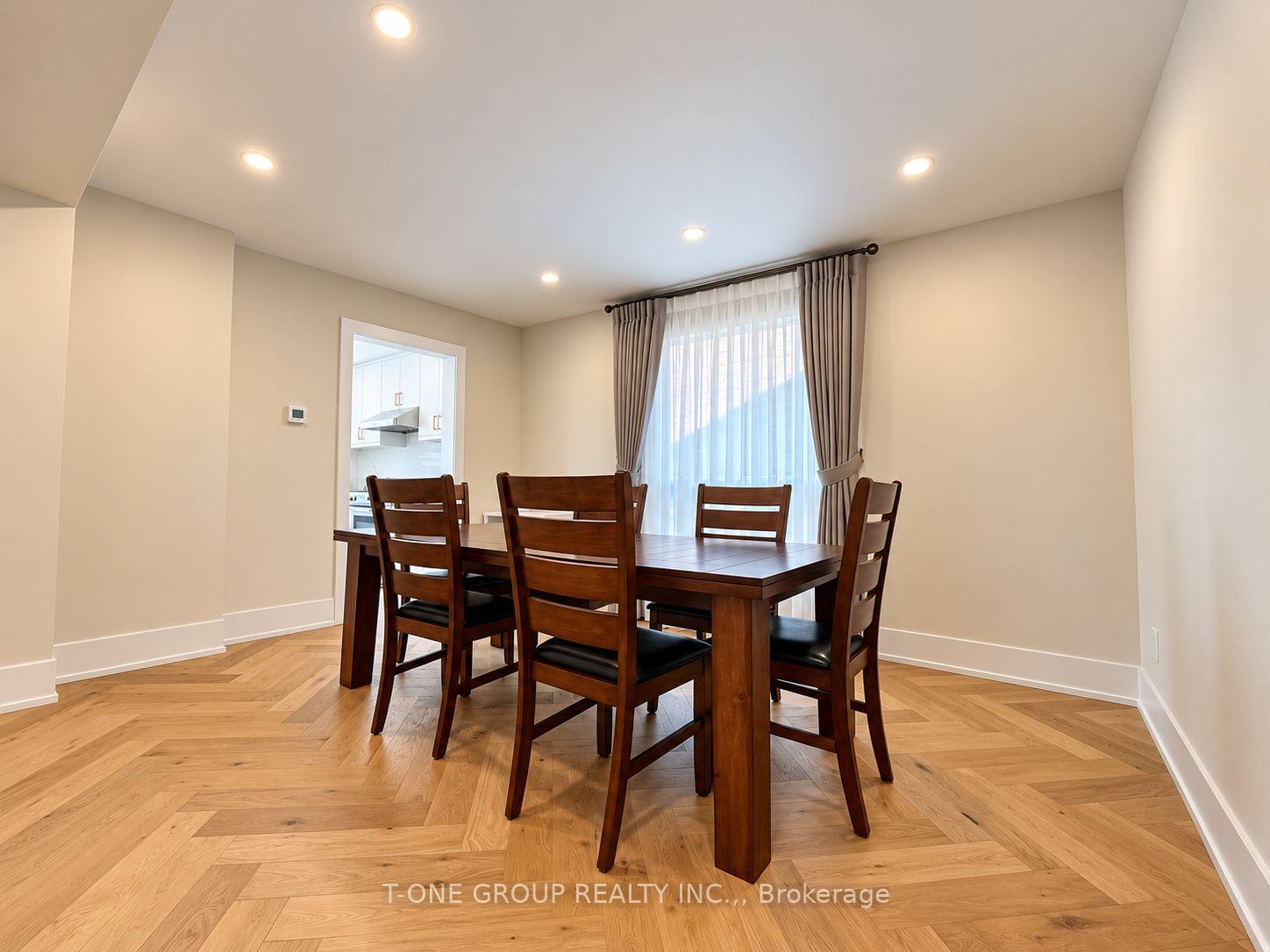 Photo 7 of 117 Downing Boulevard, Vaughan, Uplands — HOMEH