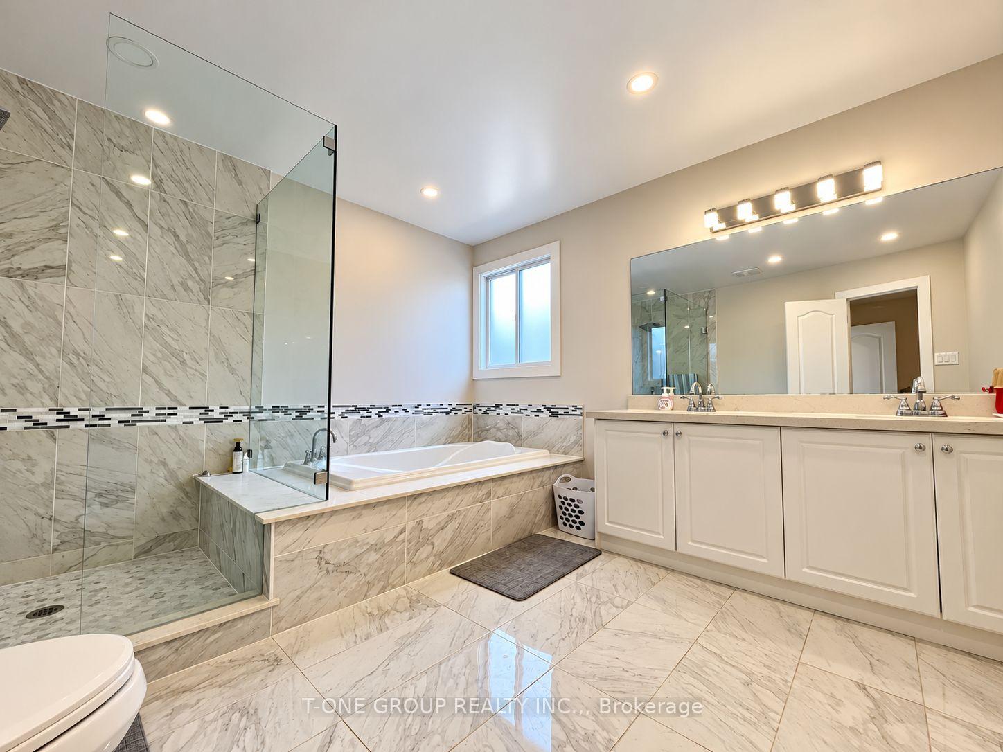Photo 10 of 117 Downing Boulevard, Vaughan, Uplands — HOMEH