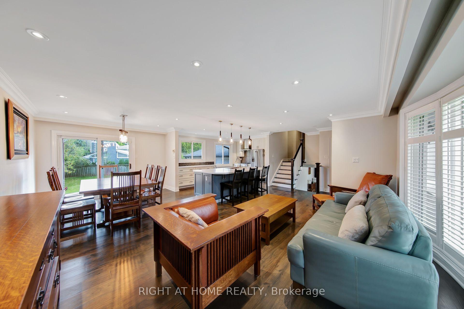 Photo 8 of 139 Third Line, Oakville, Southwest — HOMEH