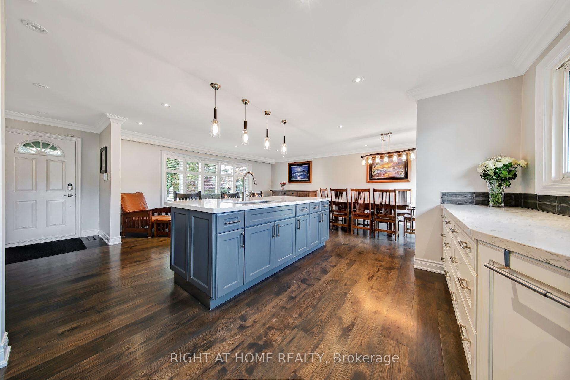 Photo 12 of 139 Third Line, Oakville, Southwest — HOMEH