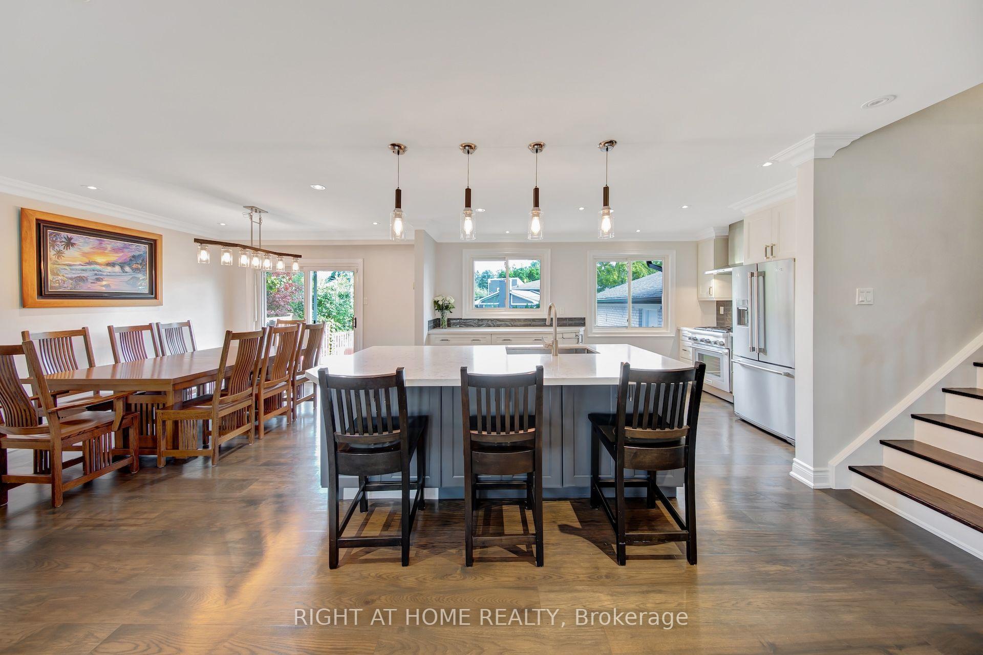 Photo 14 of 139 Third Line, Oakville, Southwest — HOMEH