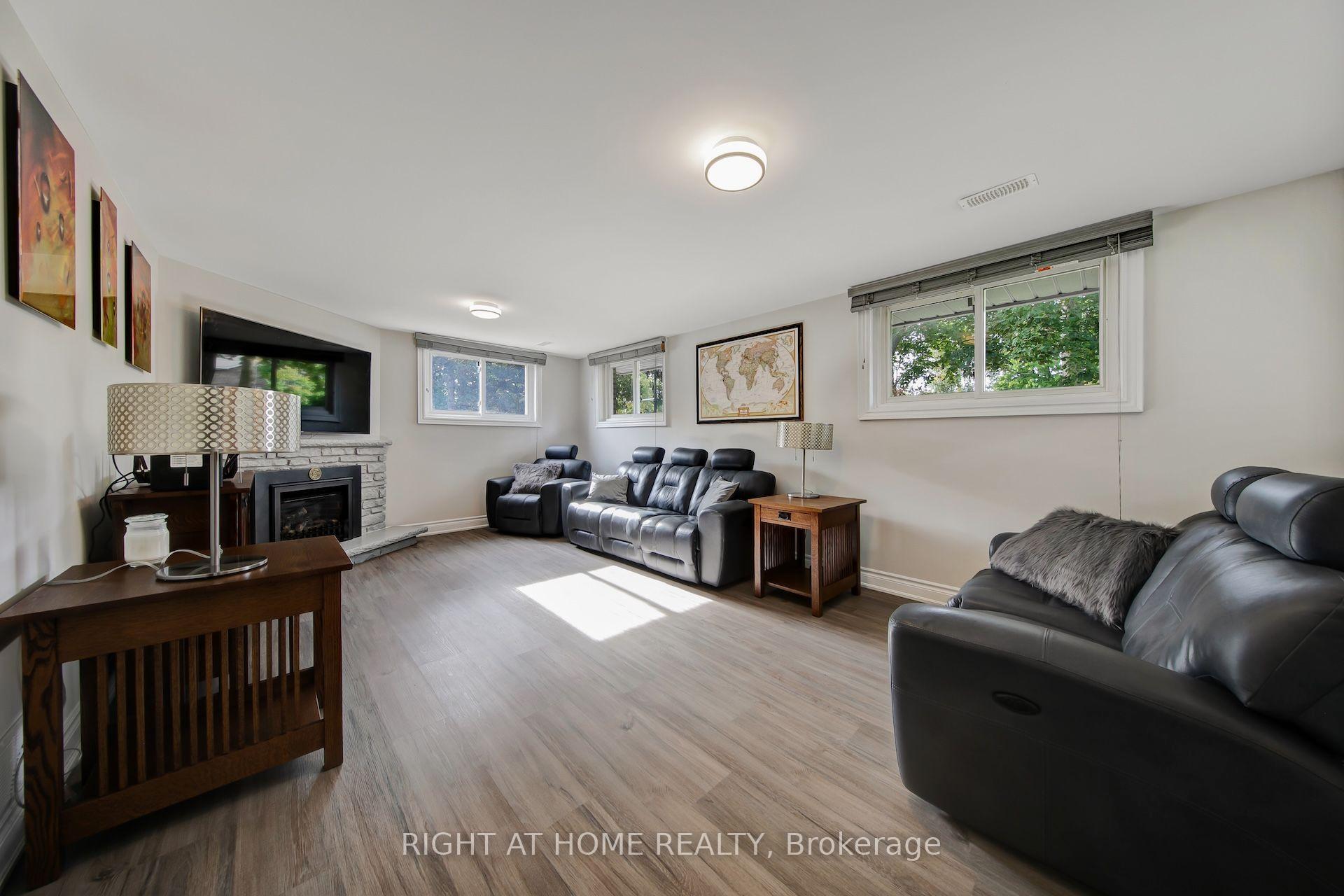 Photo 15 of 139 Third Line, Oakville, Southwest — HOMEH