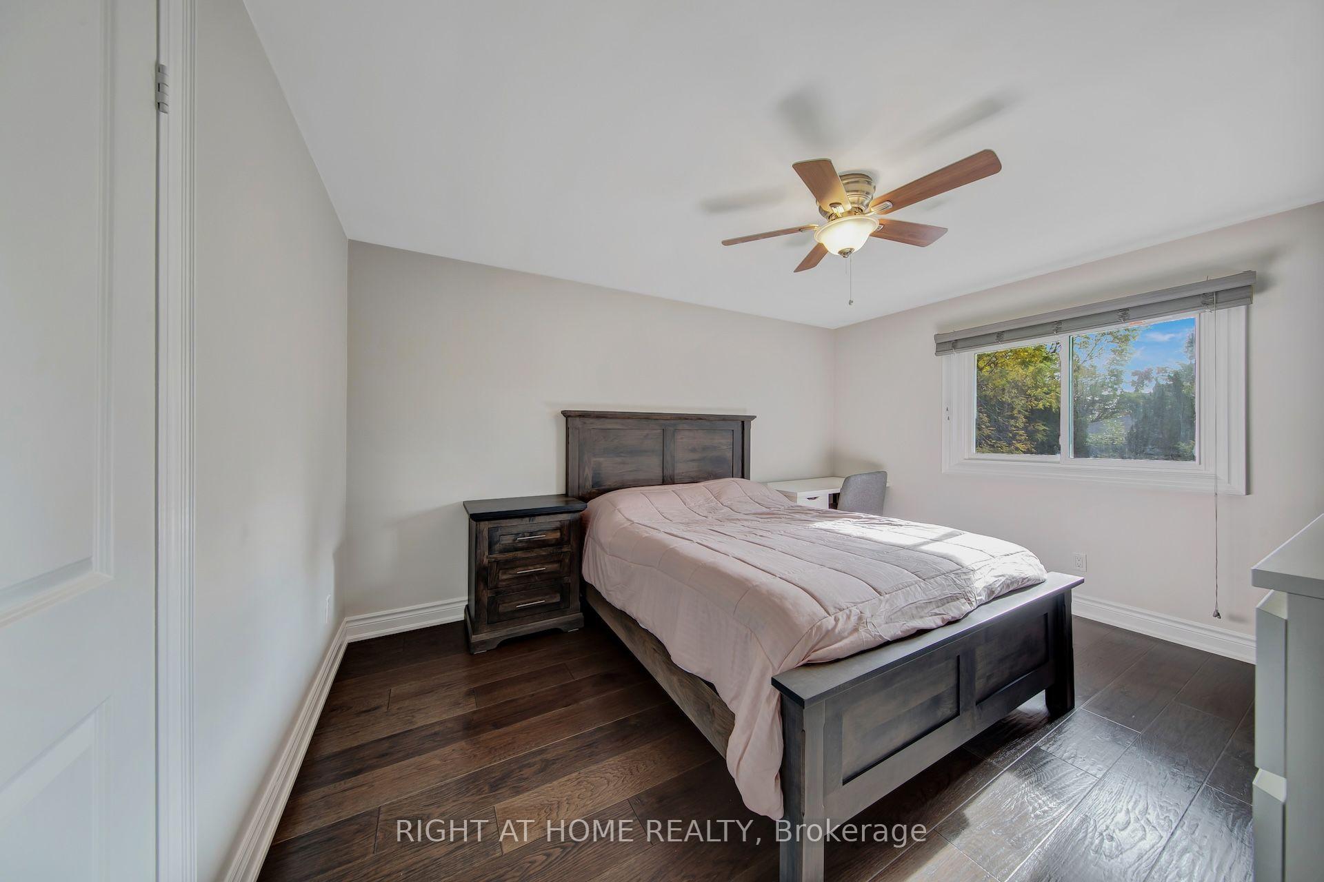 Photo 26 of 139 Third Line, Oakville, Southwest — HOMEH
