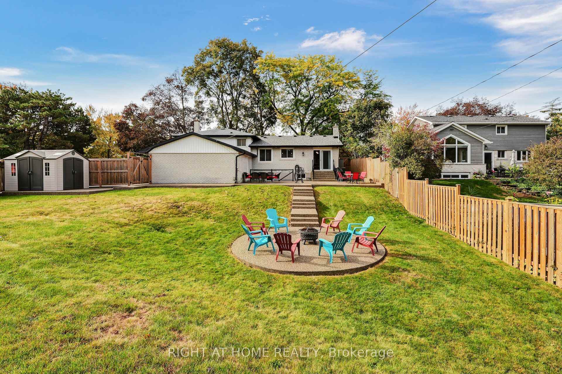 Photo 36 of 139 Third Line, Oakville, Southwest — HOMEH