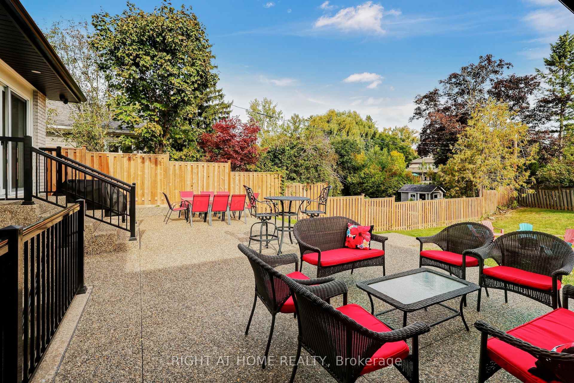 Photo 38 of 139 Third Line, Oakville, Southwest — HOMEH