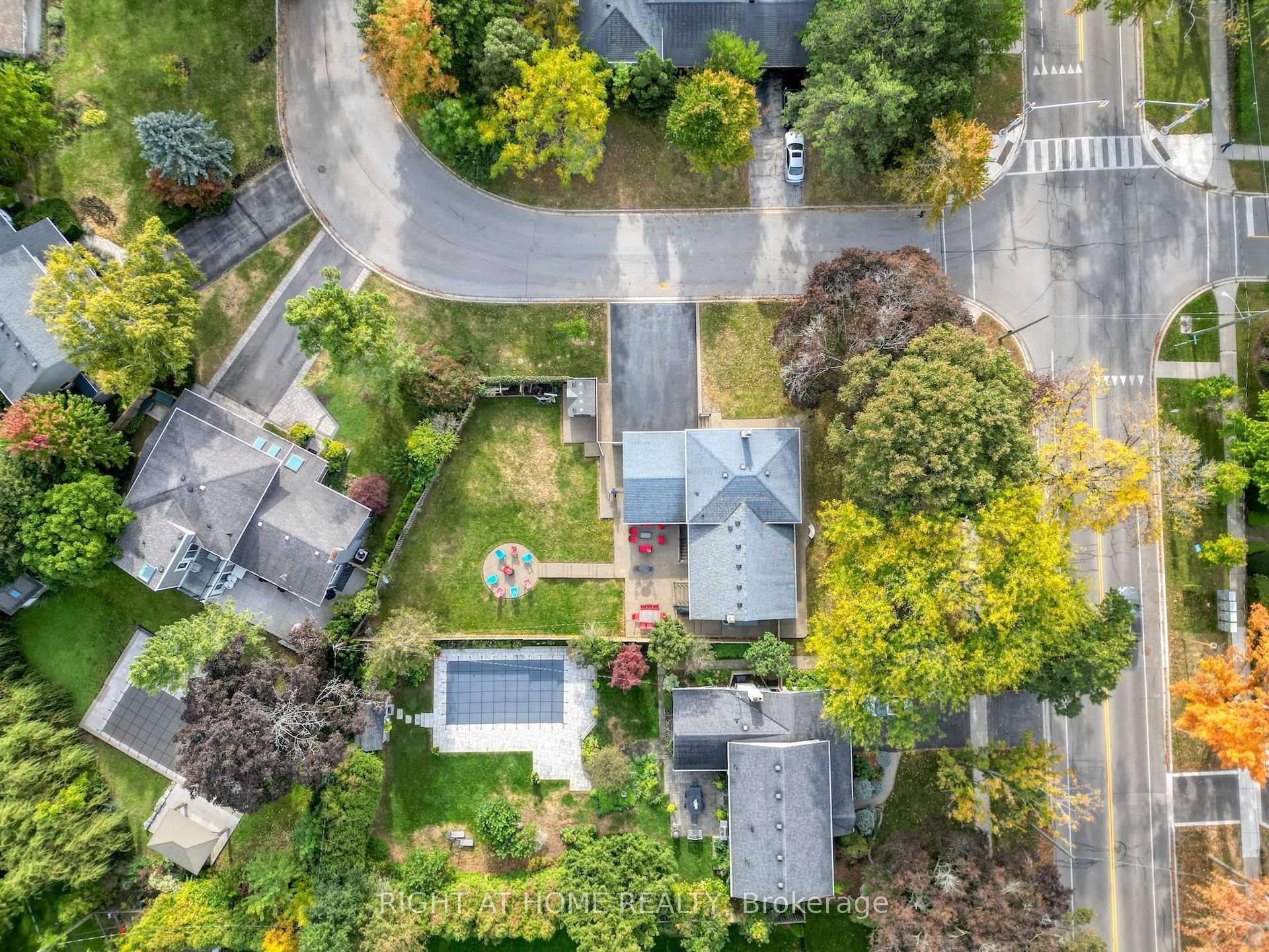 Photo 43 of 139 Third Line, Oakville, Southwest — HOMEH