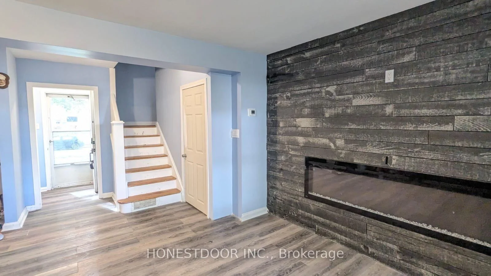 Photo 10 of 928 Randolph Avenue, Windsor, Windsor University District — HOMEH