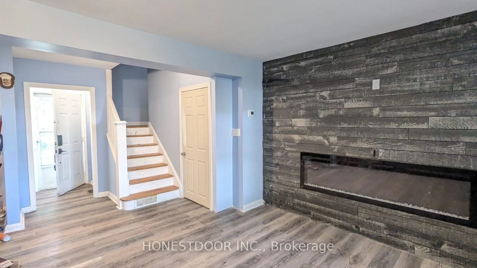 Photo 14 of 928 Randolph Avenue, Windsor, Windsor University District — HOMEH