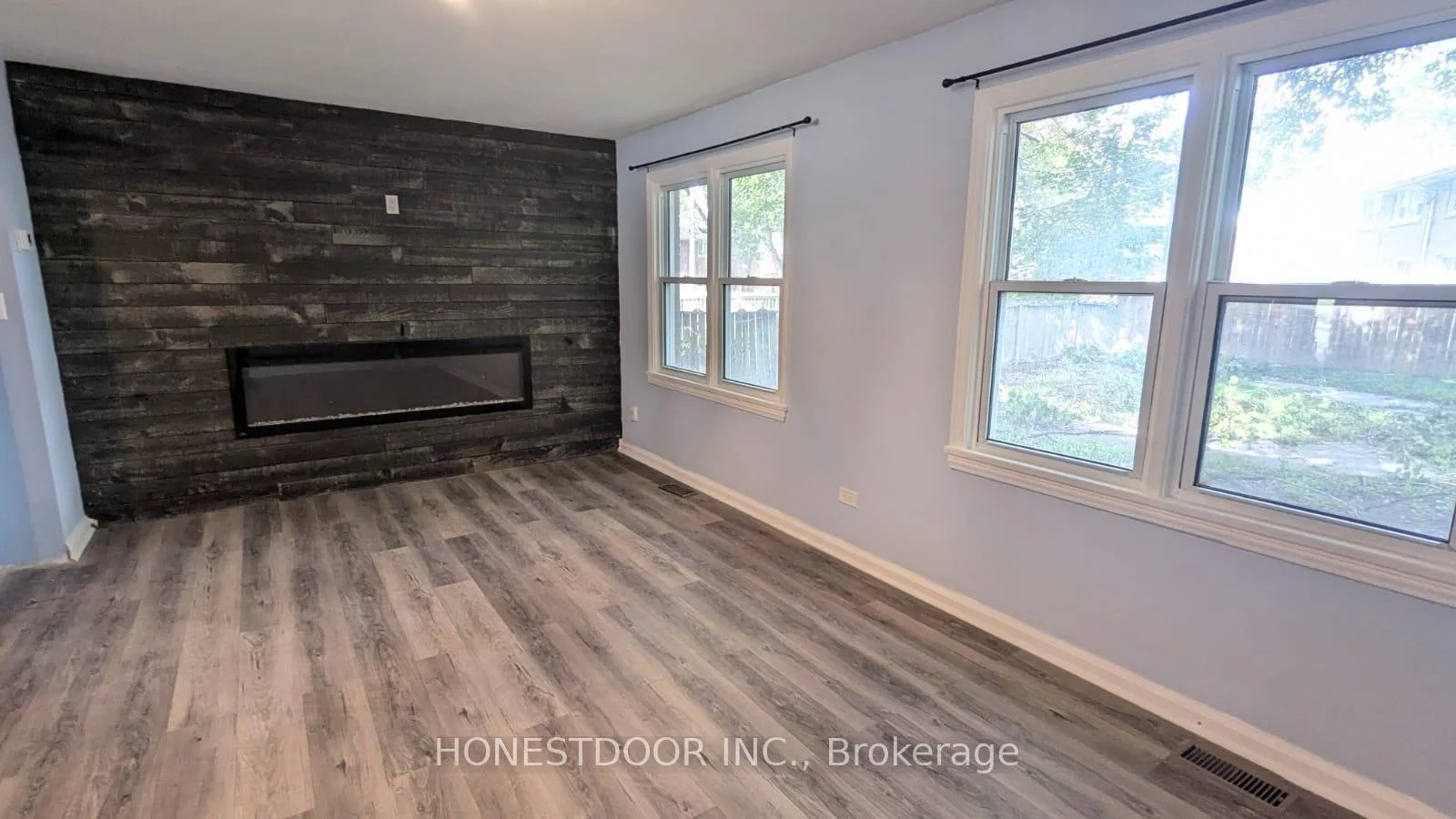 Photo 16 of 928 Randolph Avenue, Windsor, Windsor University District — HOMEH