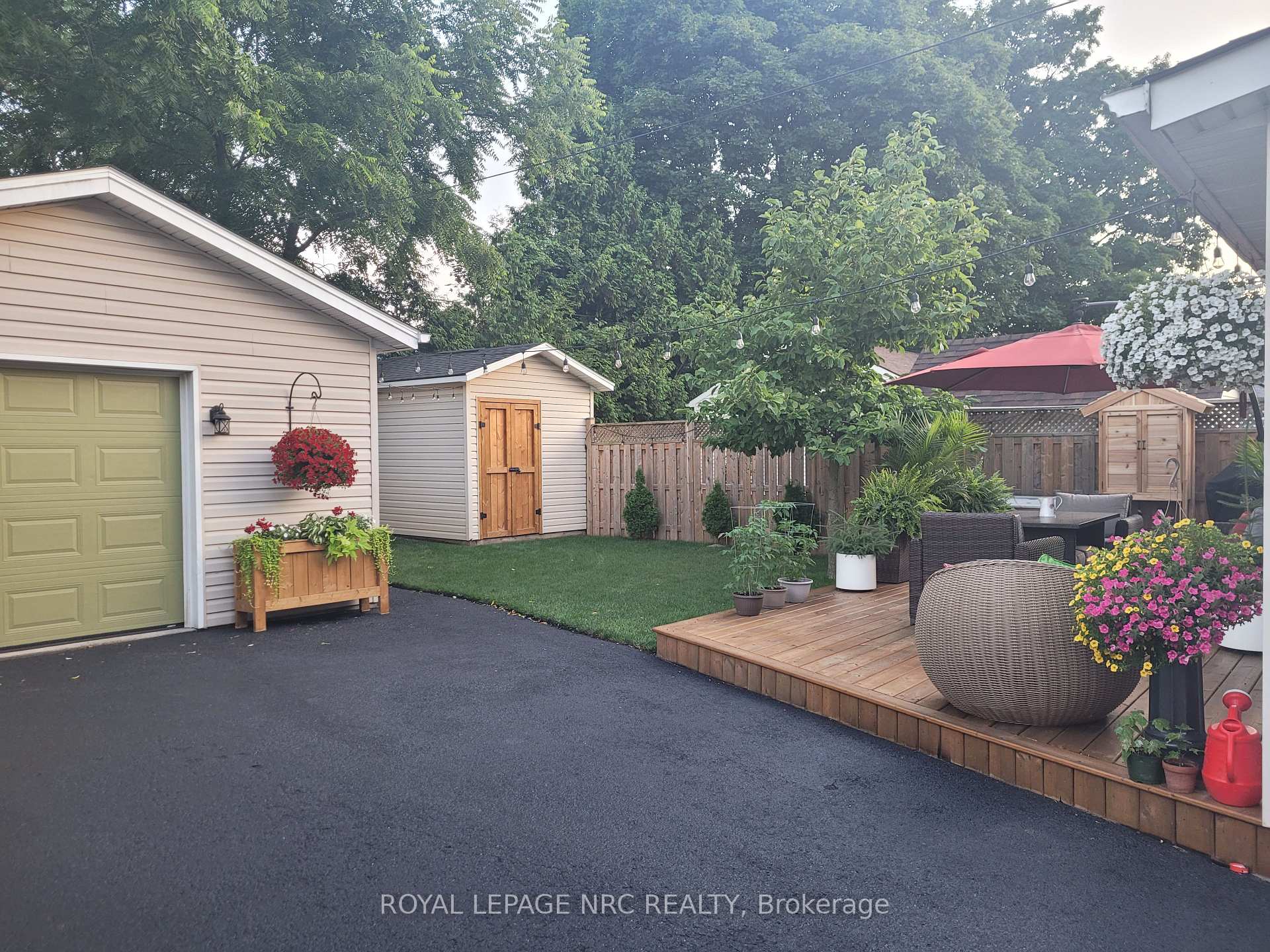 Photo 5 of 6496 Caswell Street, Niagara Falls, Stamford — HOMEH