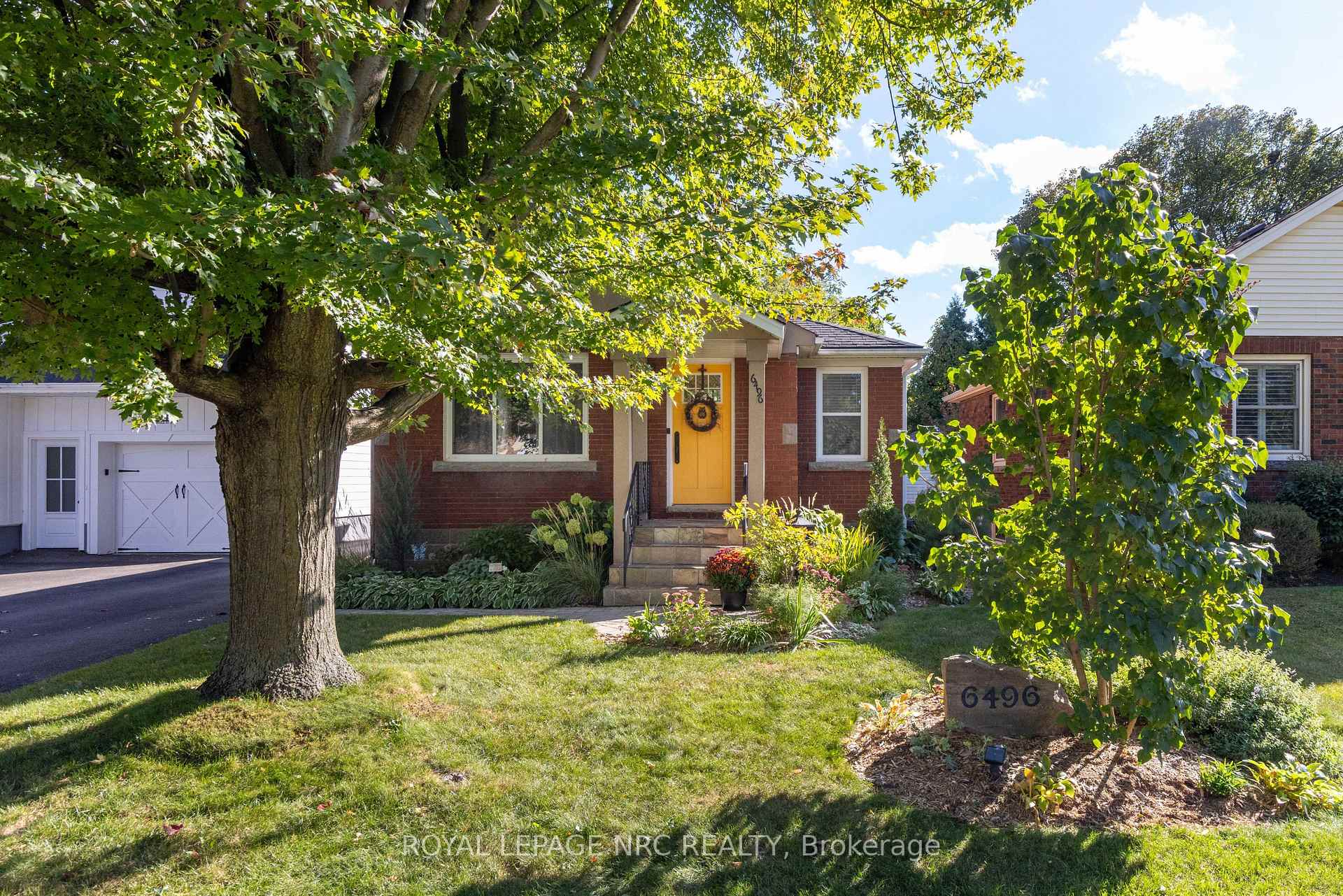 Photo 7 of 6496 Caswell Street, Niagara Falls, Stamford — HOMEH