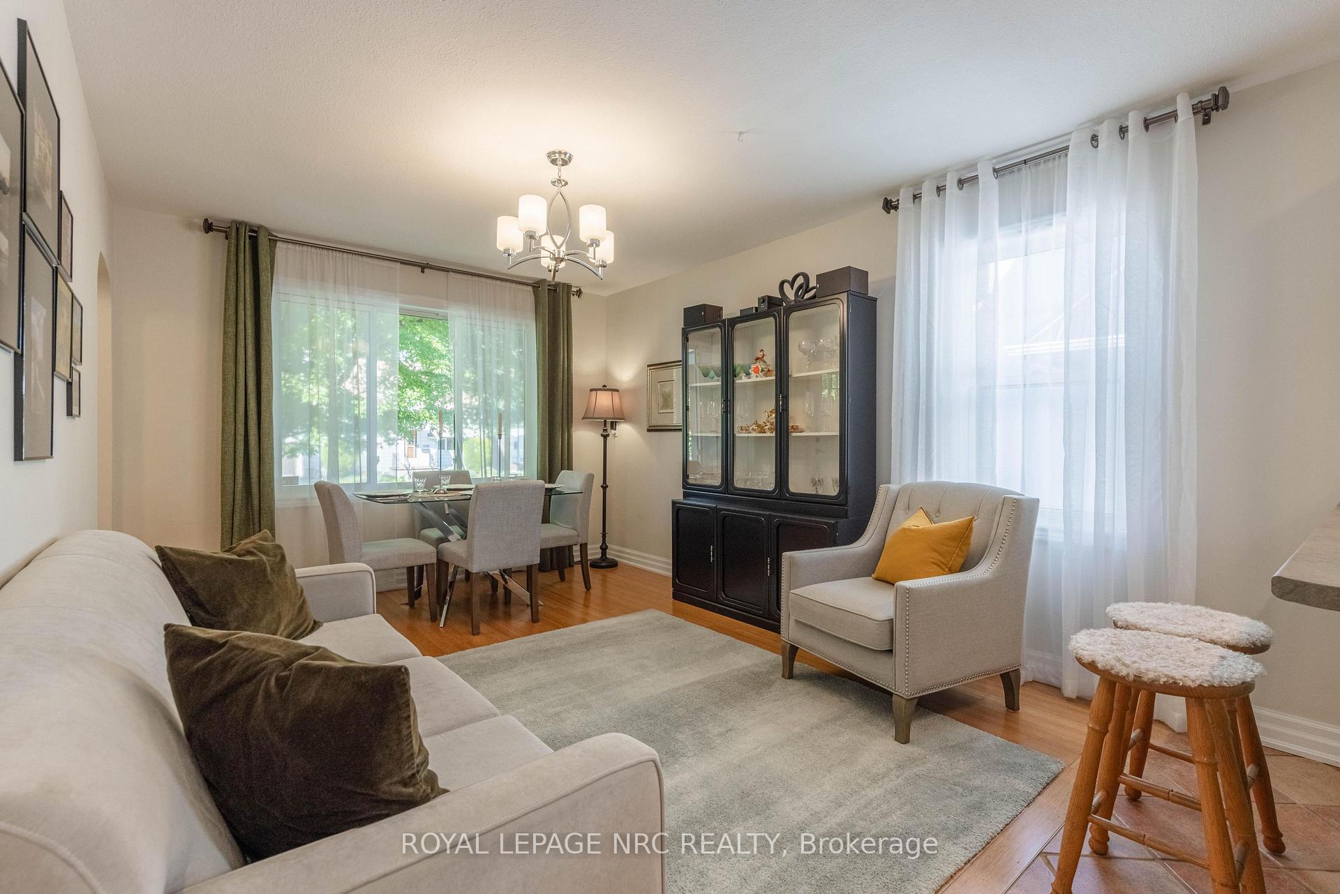 Photo 9 of 6496 Caswell Street, Niagara Falls, Stamford — HOMEH