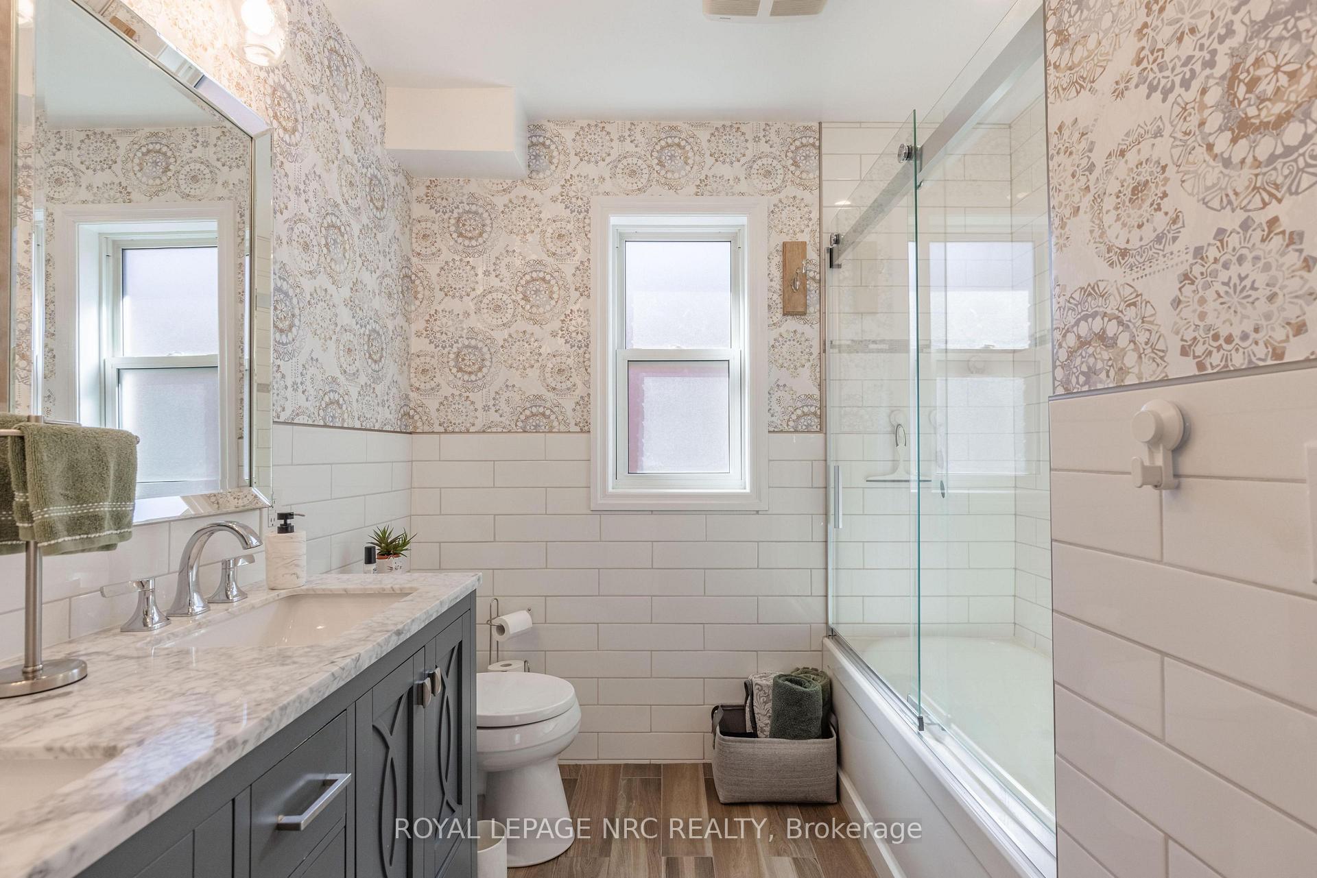 Photo 18 of 6496 Caswell Street, Niagara Falls, Stamford — HOMEH