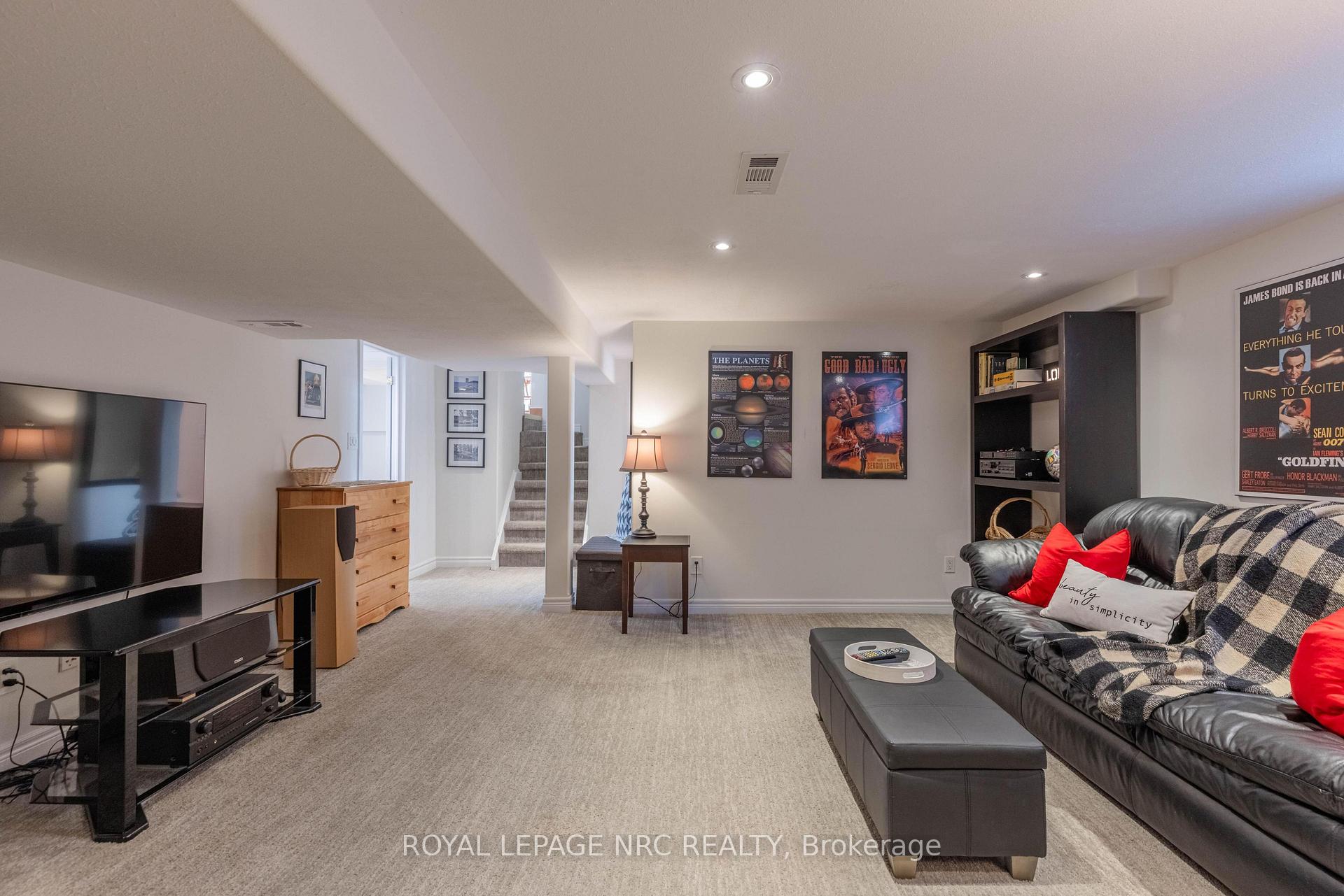 Photo 23 of 6496 Caswell Street, Niagara Falls, Stamford — HOMEH