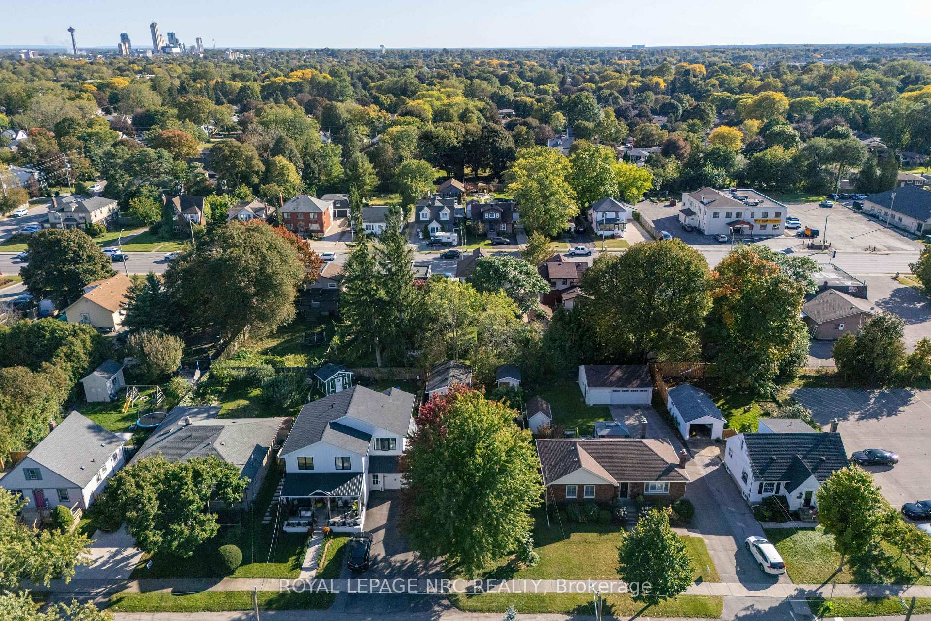 Photo 30 of 6496 Caswell Street, Niagara Falls, Stamford — HOMEH