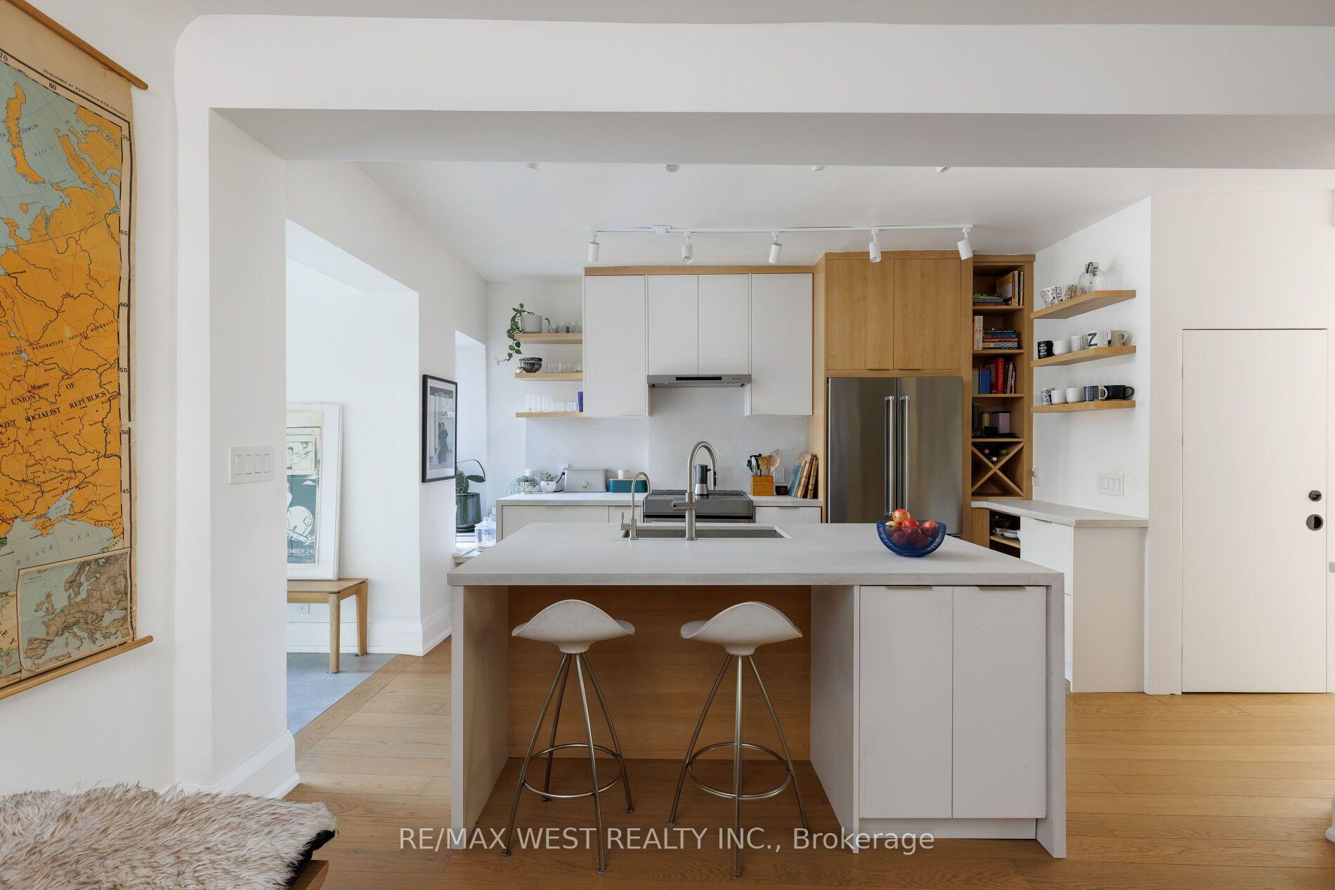 Photo 32 of 226 Wright Avenue, Toronto, High Park-Swansea — HOMEH