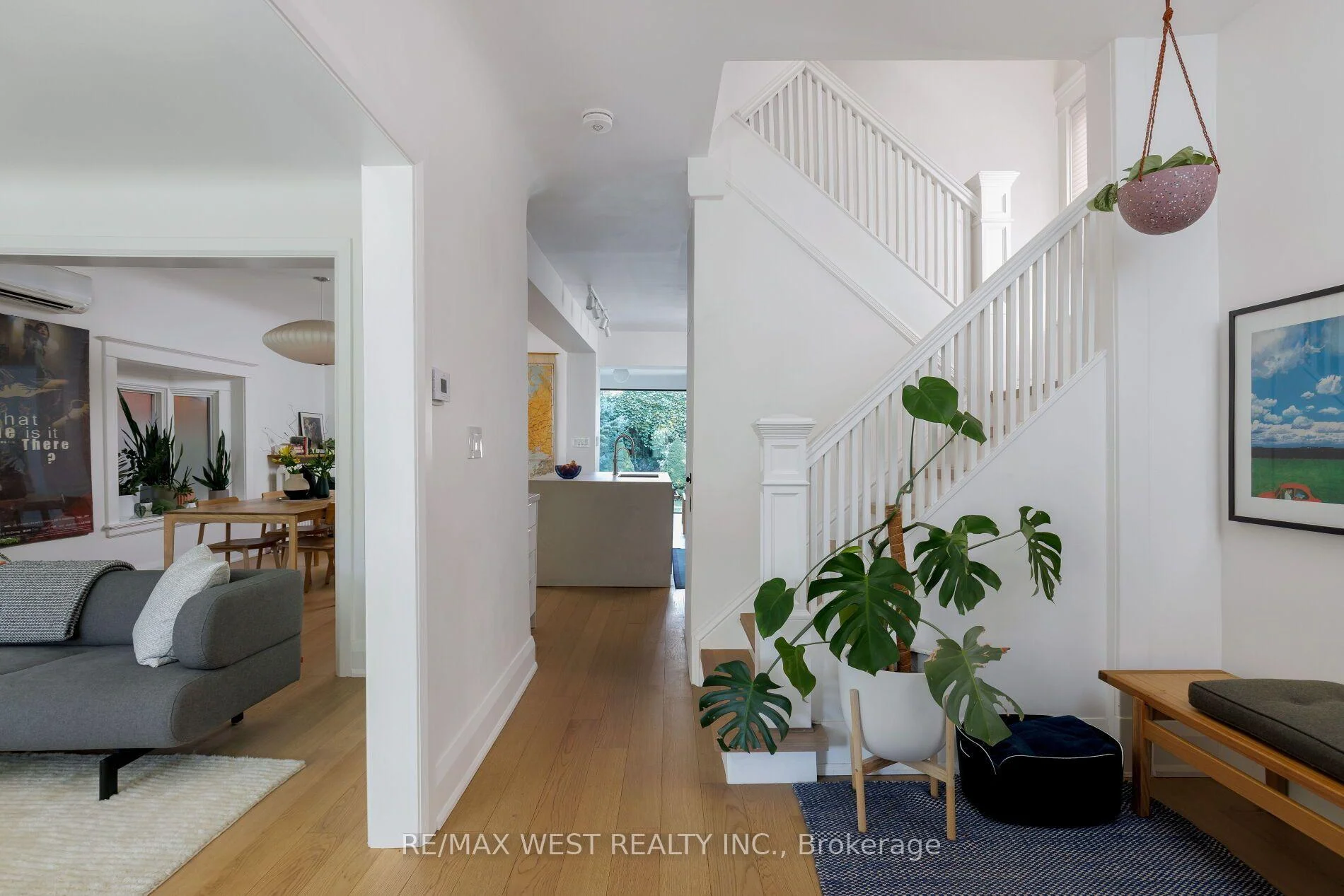 Photo 12 of 226 Wright Avenue, Toronto, High Park-Swansea — HOMEH