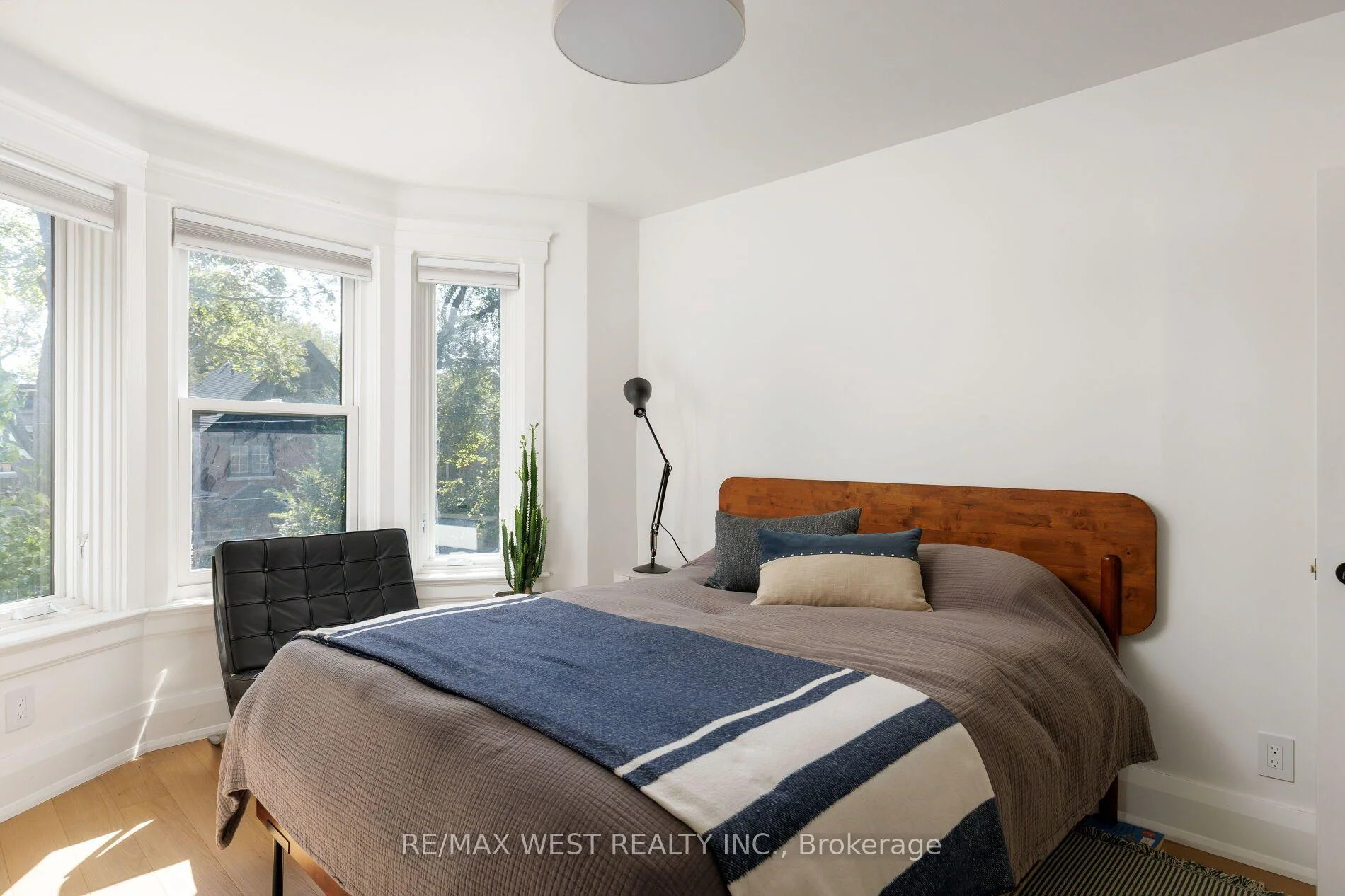 Photo 47 of 226 Wright Avenue, Toronto, High Park-Swansea — HOMEH