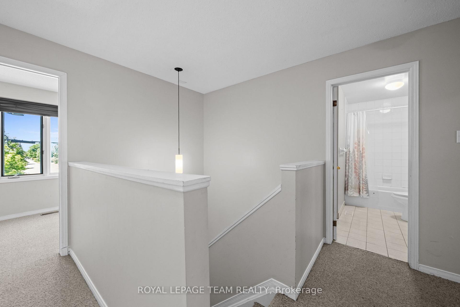 Photo 17 of 1991 Banff Avenue, Ottawa, Ellwood — HOMEH