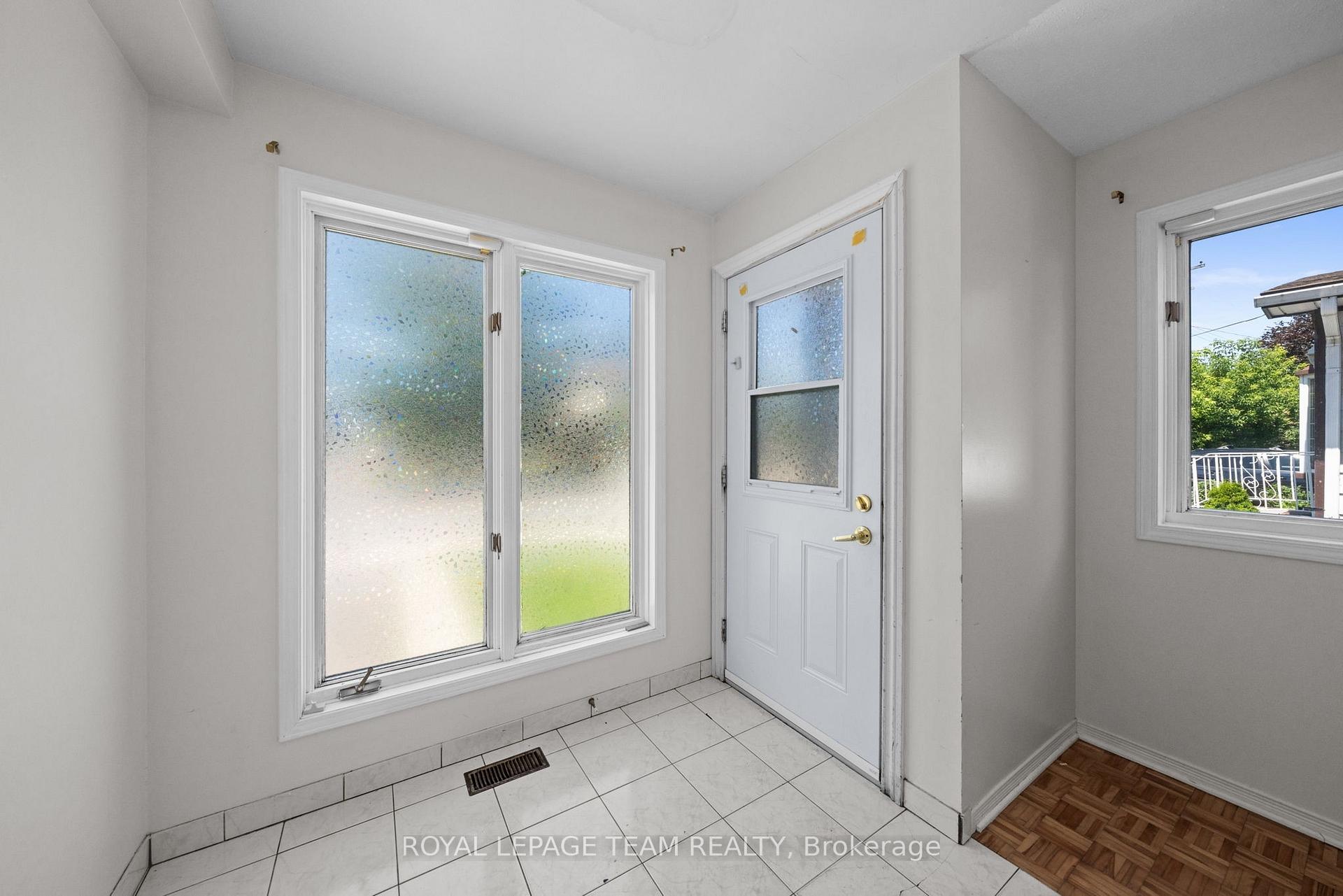 Photo 19 of 1991 Banff Avenue, Ottawa, Ellwood — HOMEH