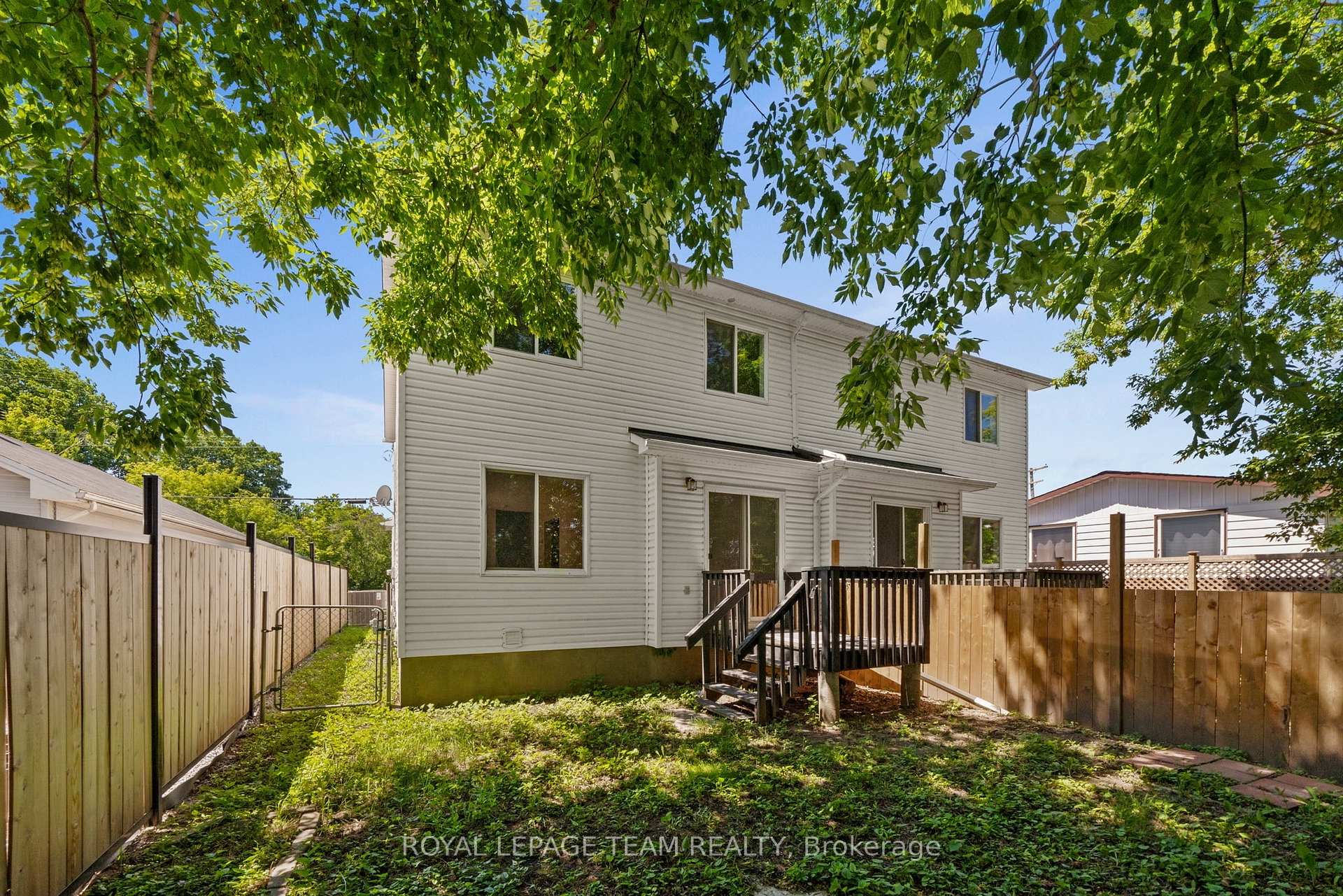 Photo 31 of 1991 Banff Avenue, Ottawa, Ellwood — HOMEH