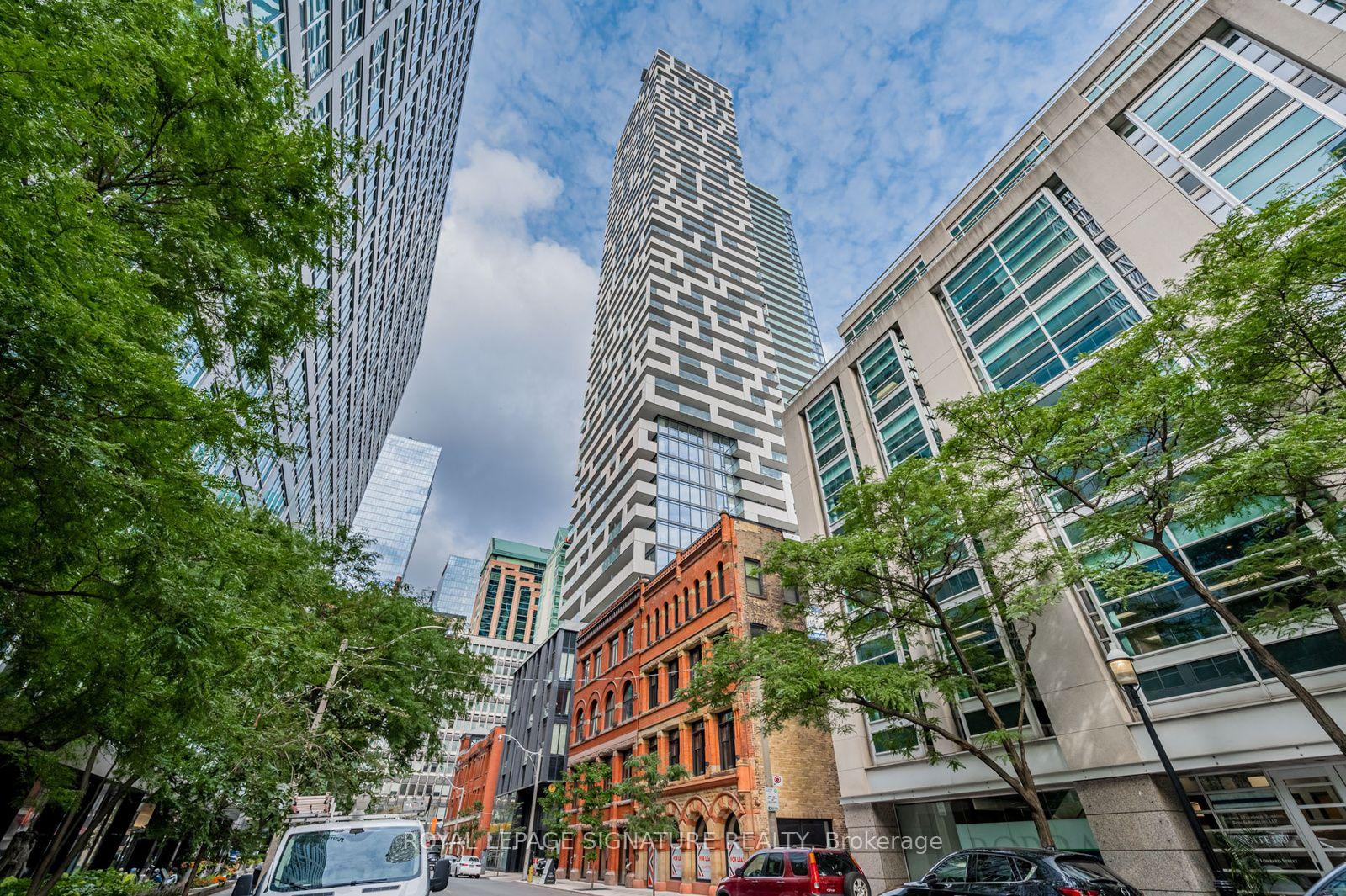 Photo of Unit 3707, 20 Lombard Street