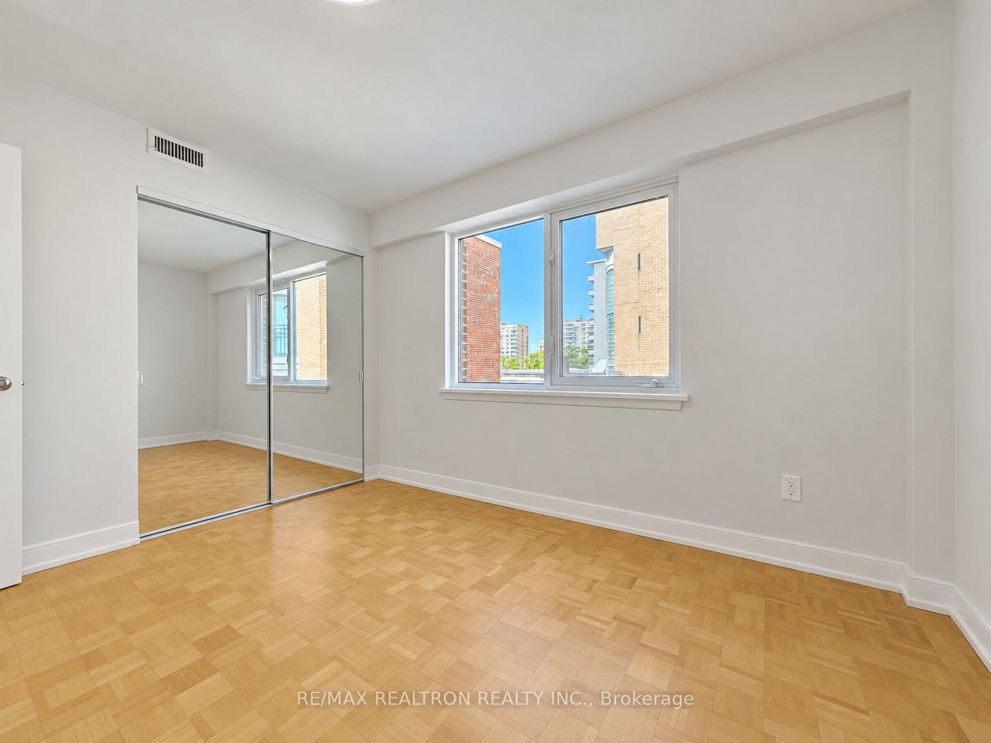 Photo 9 of Unit 608, 95 Lawton Boulevard, Toronto, Yonge-St. Clair — HOMEH