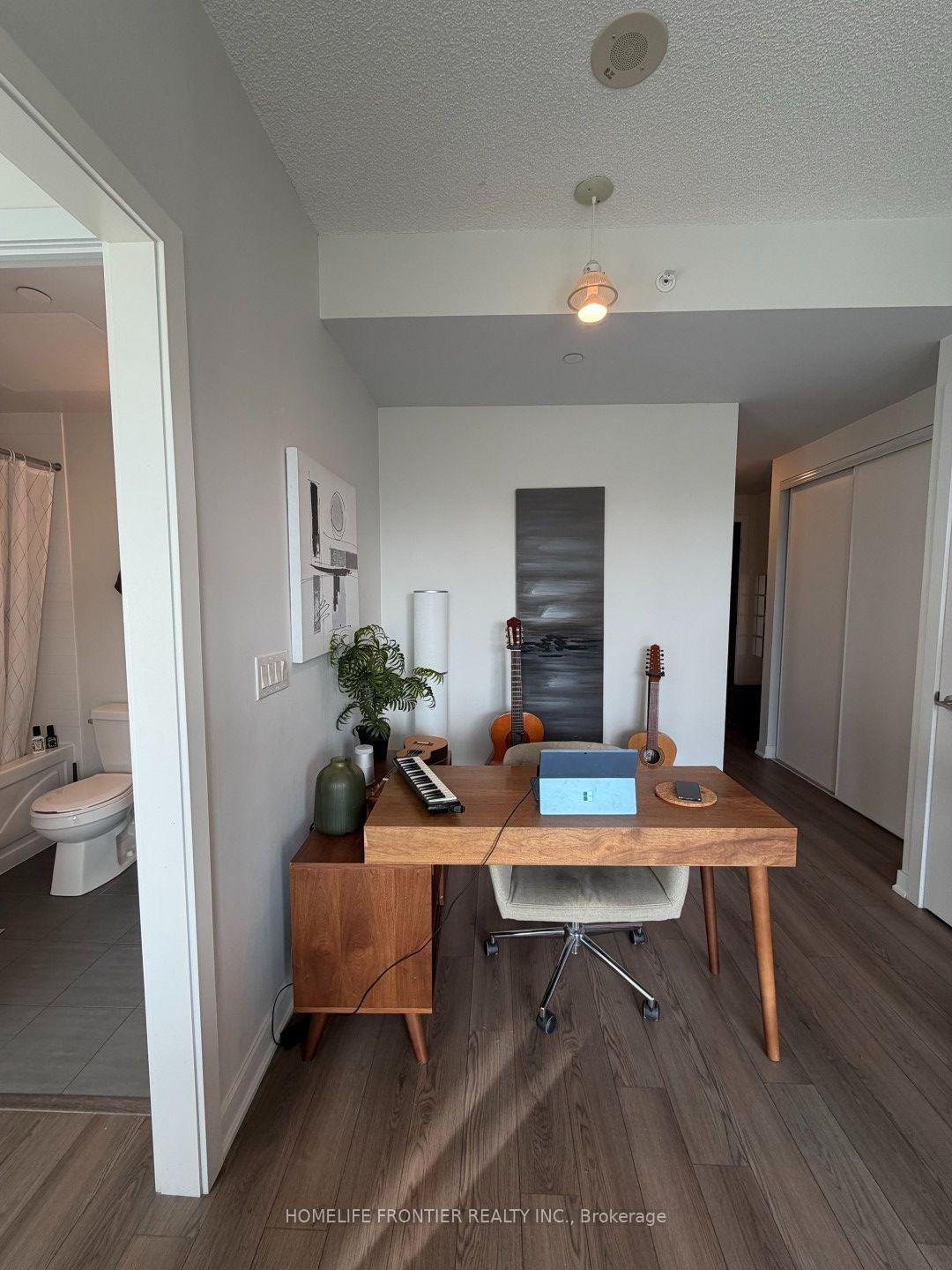 Photo 4 of Unit 506, 60 Berwick Avenue, Toronto, Yonge-Eglinton — HOMEH