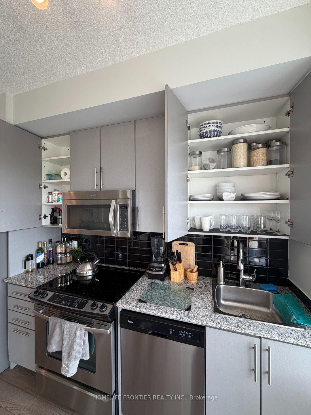 Photo 7 of Unit 506, 60 Berwick Avenue, Toronto, Yonge-Eglinton — HOMEH