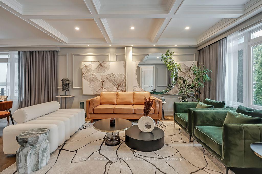 Photo 5 of 124 Paliser Court, Oakville, Southwest — HOMEH
