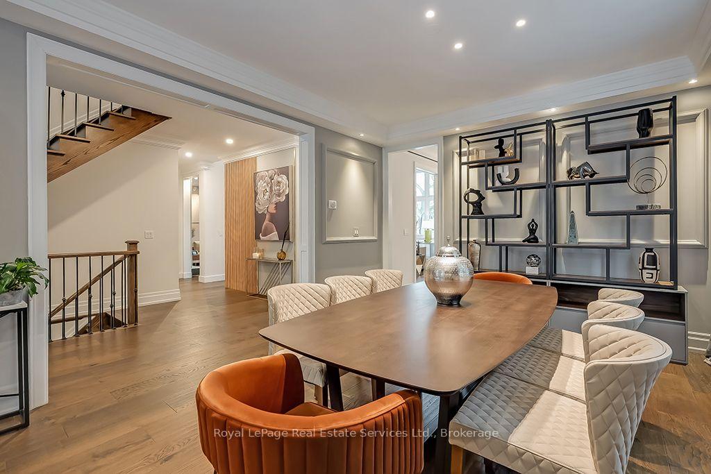 Photo 8 of 124 Paliser Court, Oakville, Southwest — HOMEH
