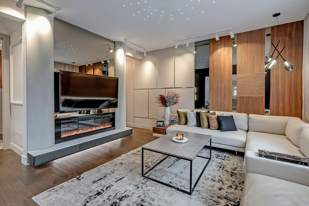 Photo 22 of 124 Paliser Court, Oakville, Southwest — HOMEH