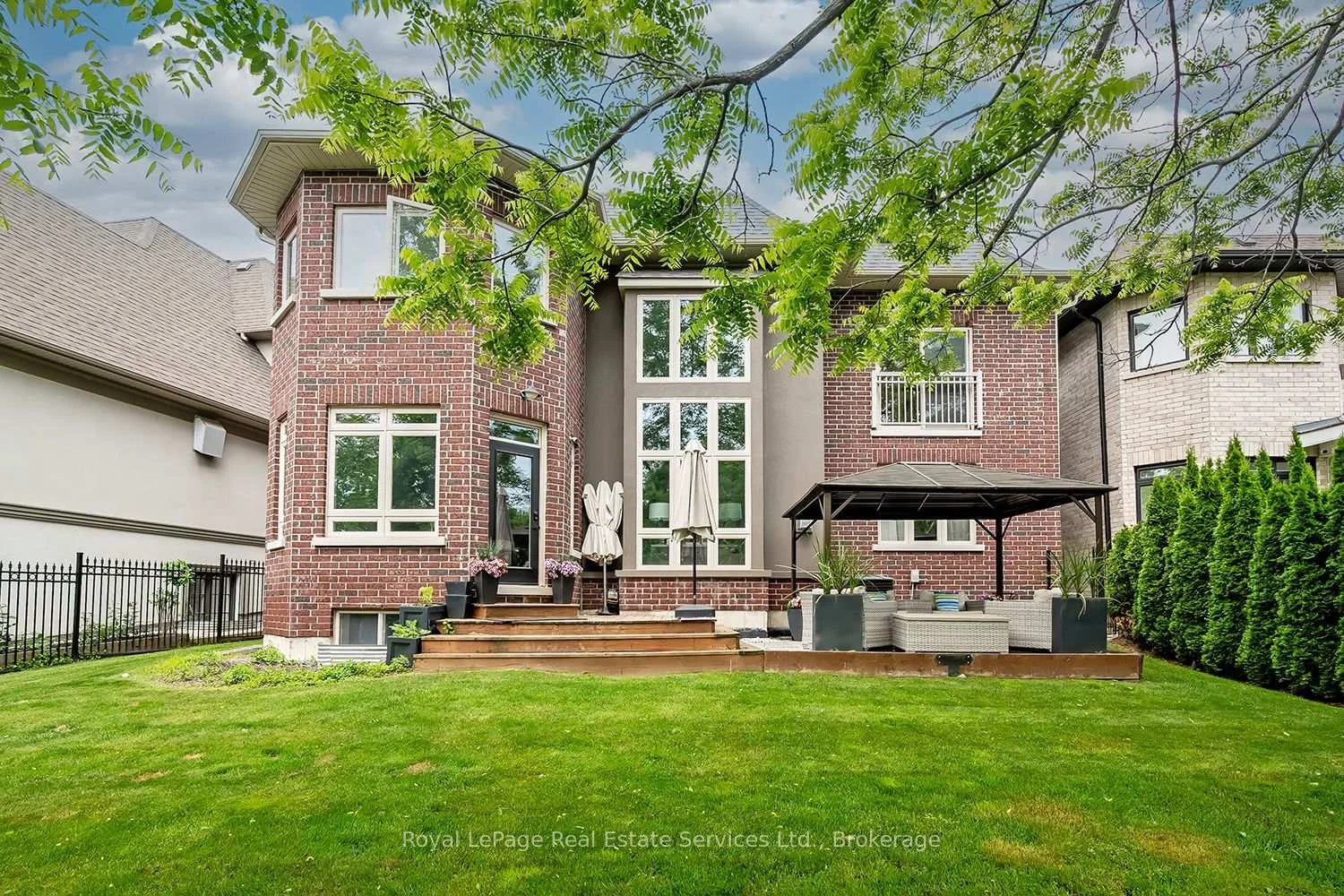 Photo 44 of 124 Paliser Court, Oakville, Southwest — HOMEH