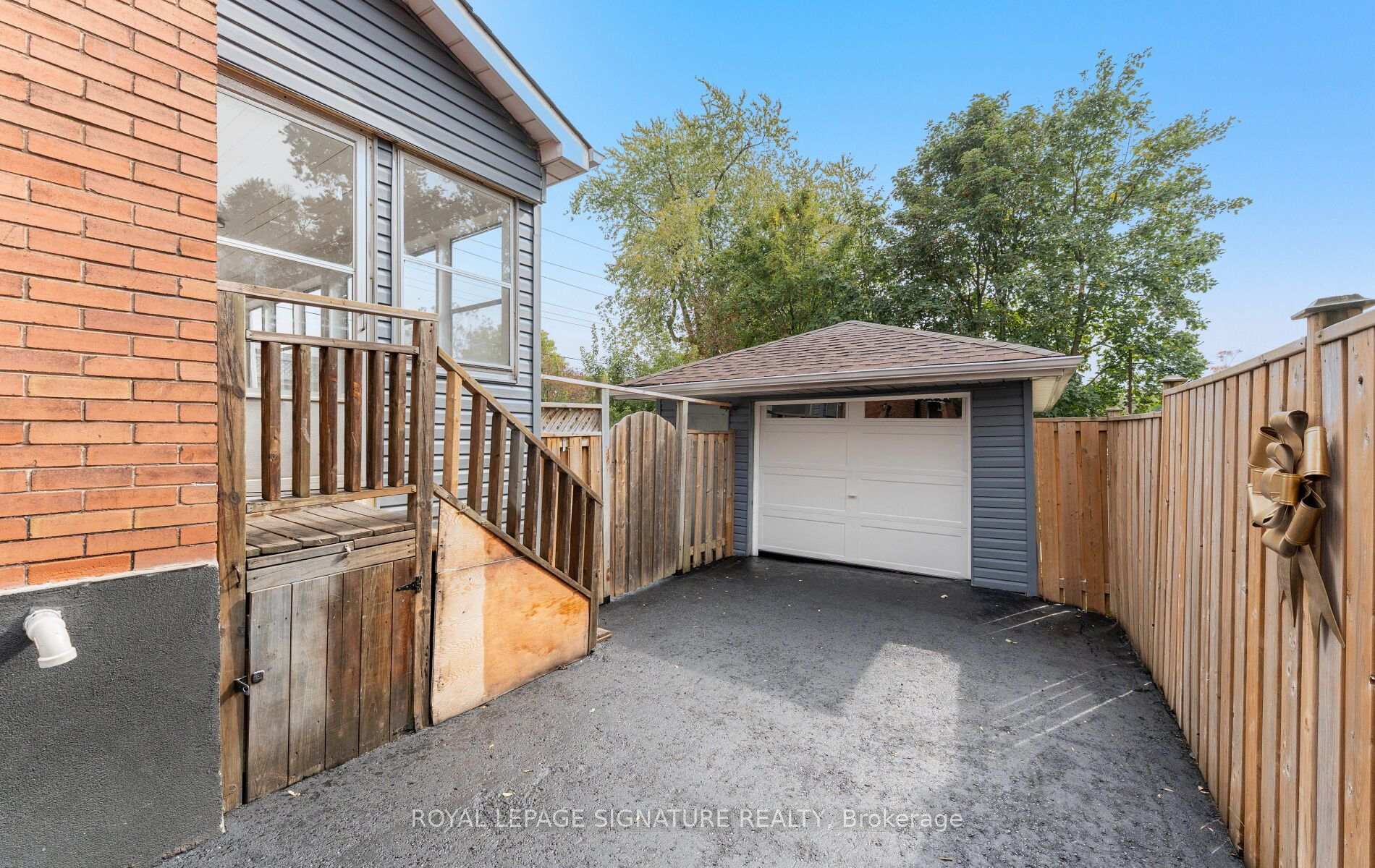 Photo 44 of 317 Gliddon Avenue, Oshawa, Central — HOMEH