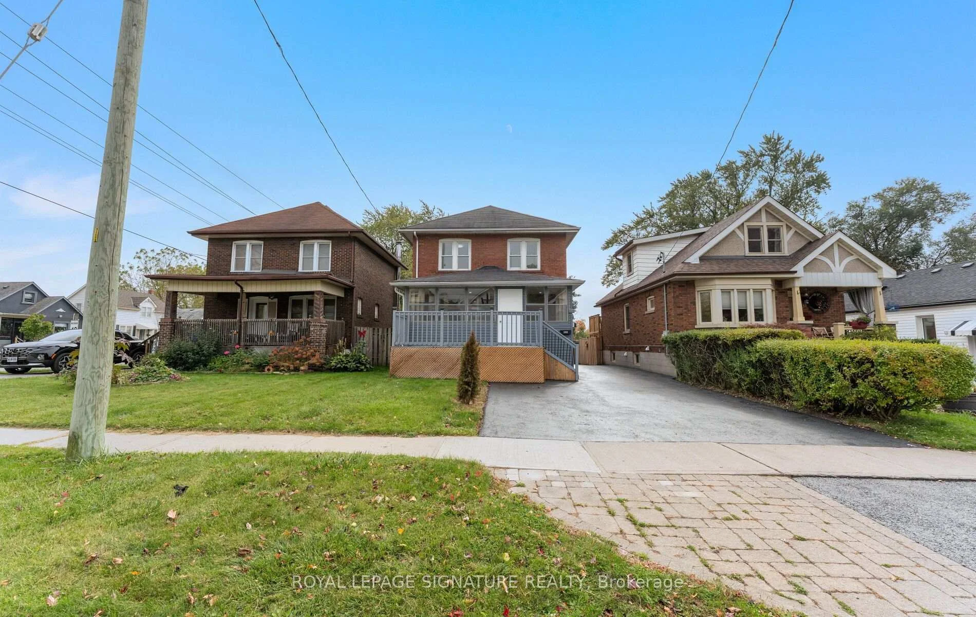 Photo 2 of 317 Gliddon Avenue, Oshawa, Central — HOMEH