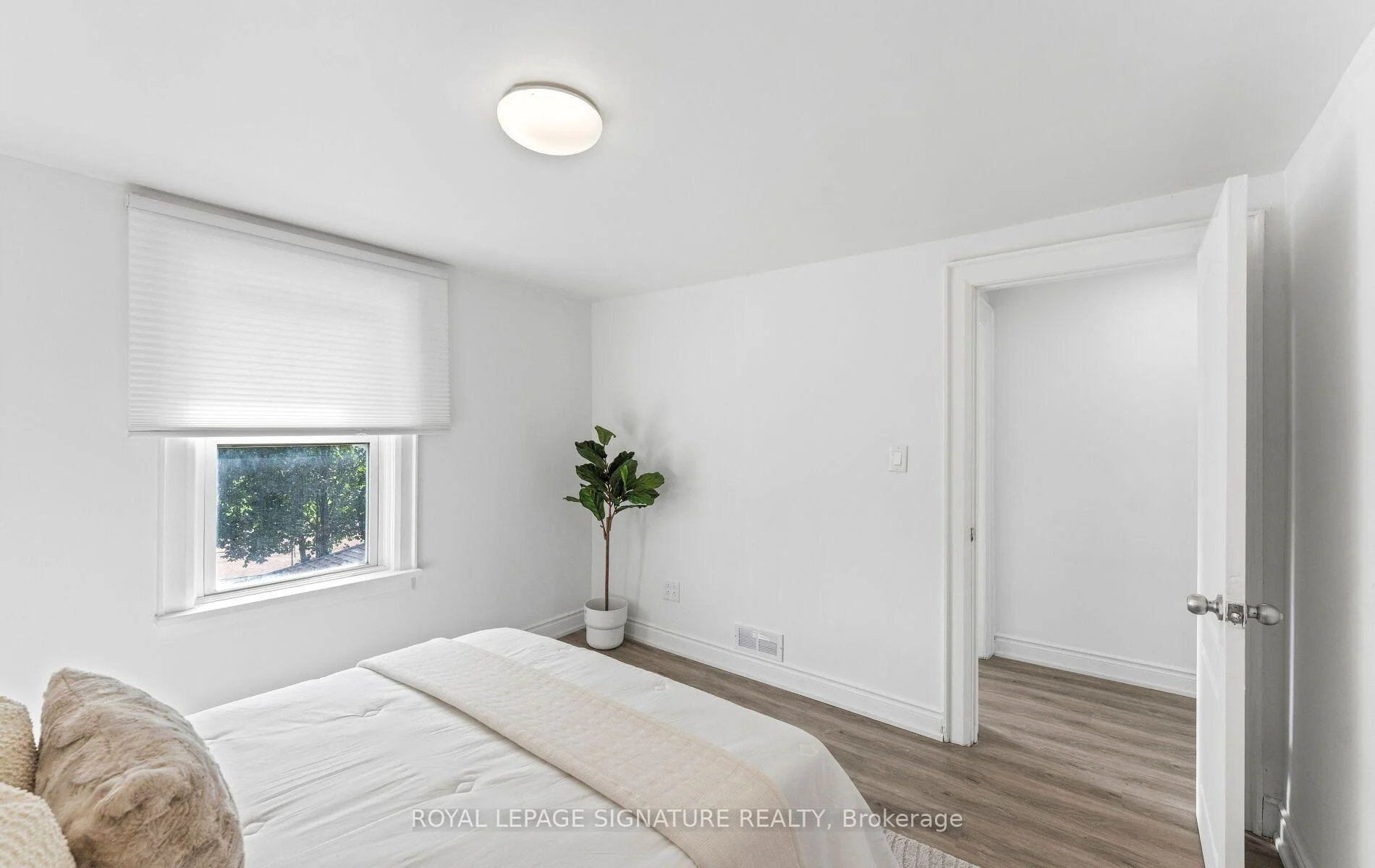 Photo 27 of 317 Gliddon Avenue, Oshawa, Central — HOMEH