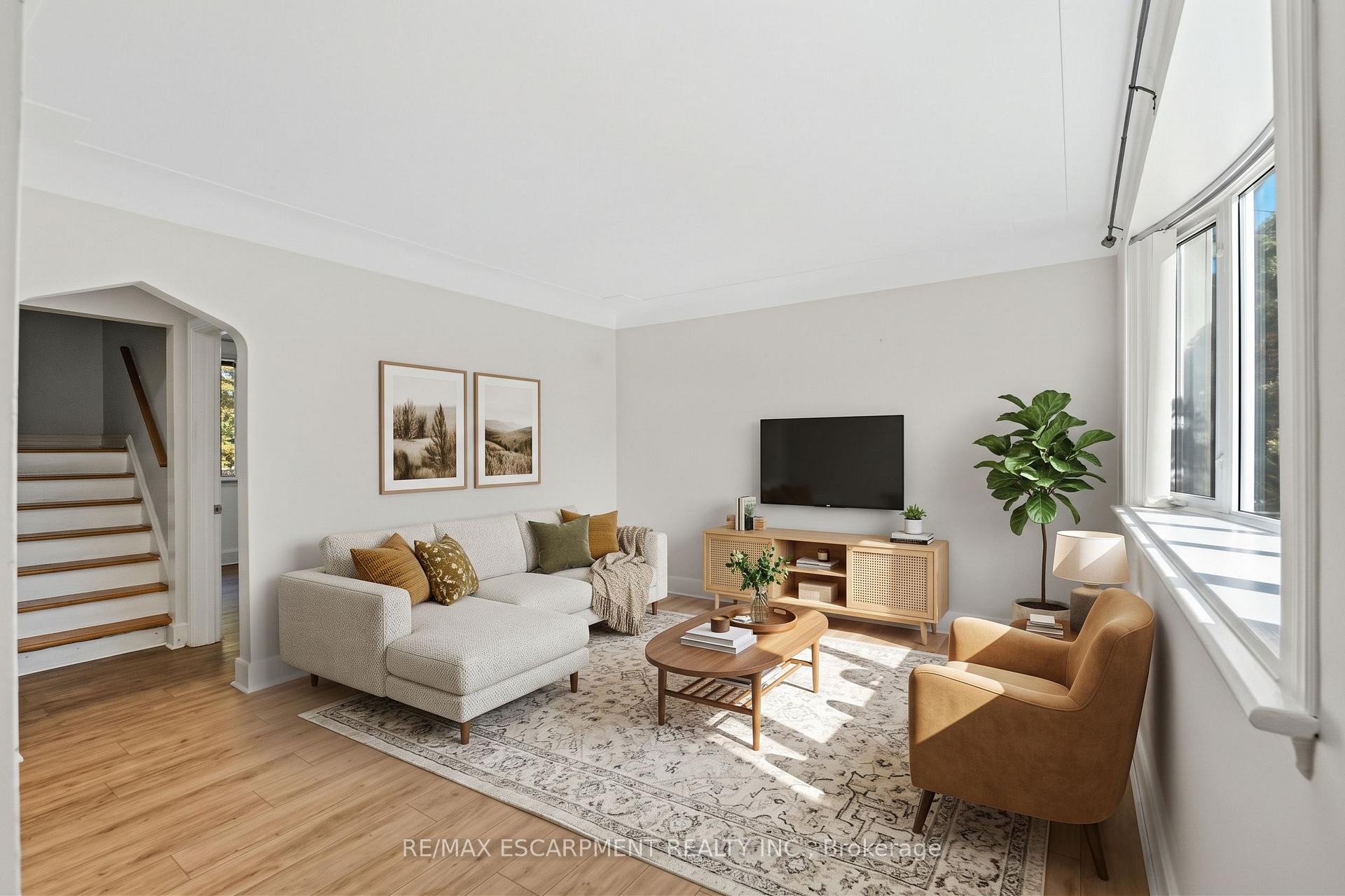 Photo 4 of 248 Glenholme Avenue, Hamilton, Glenview — HOMEH