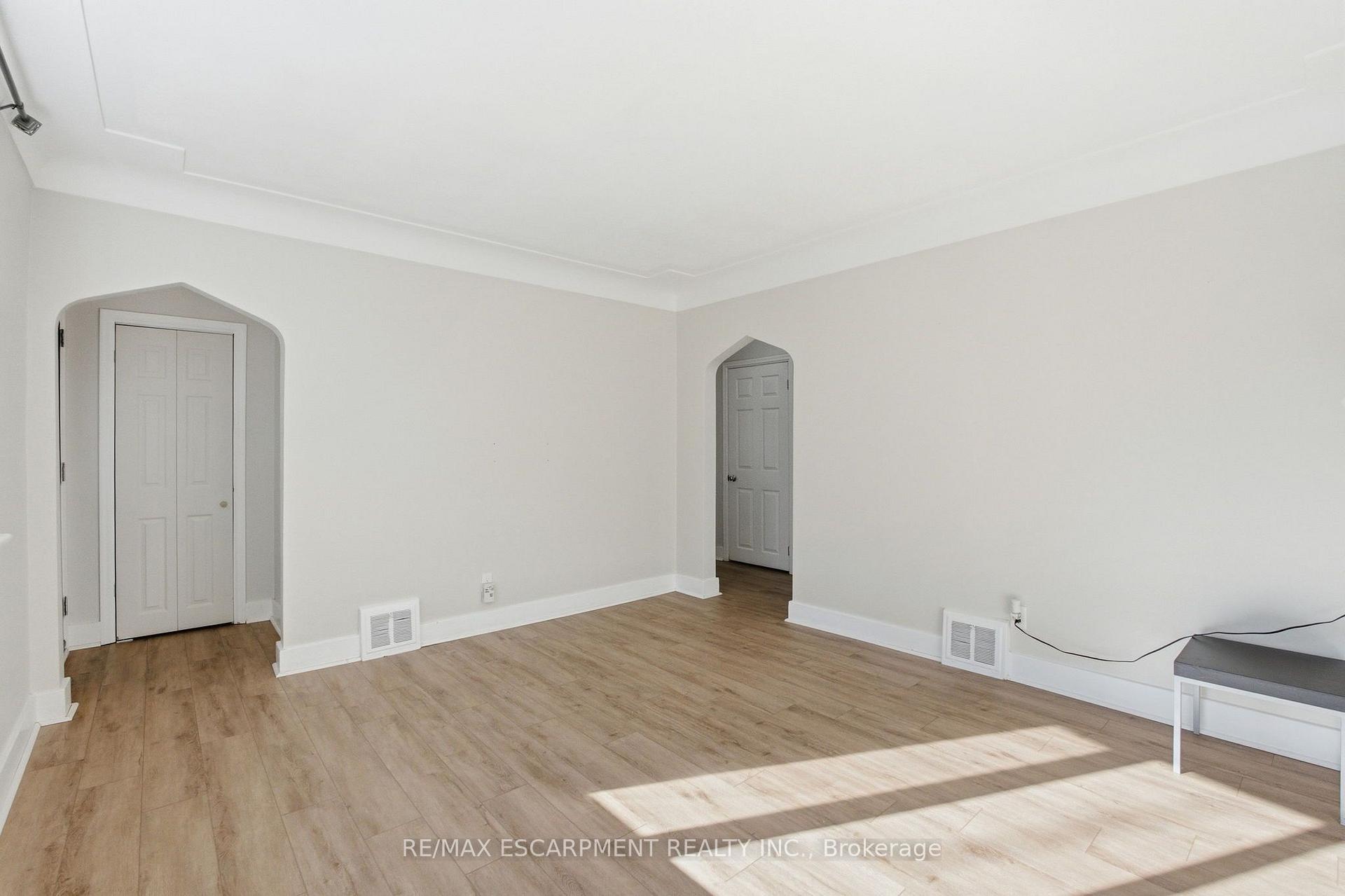 Photo 7 of 248 Glenholme Avenue, Hamilton, Glenview — HOMEH