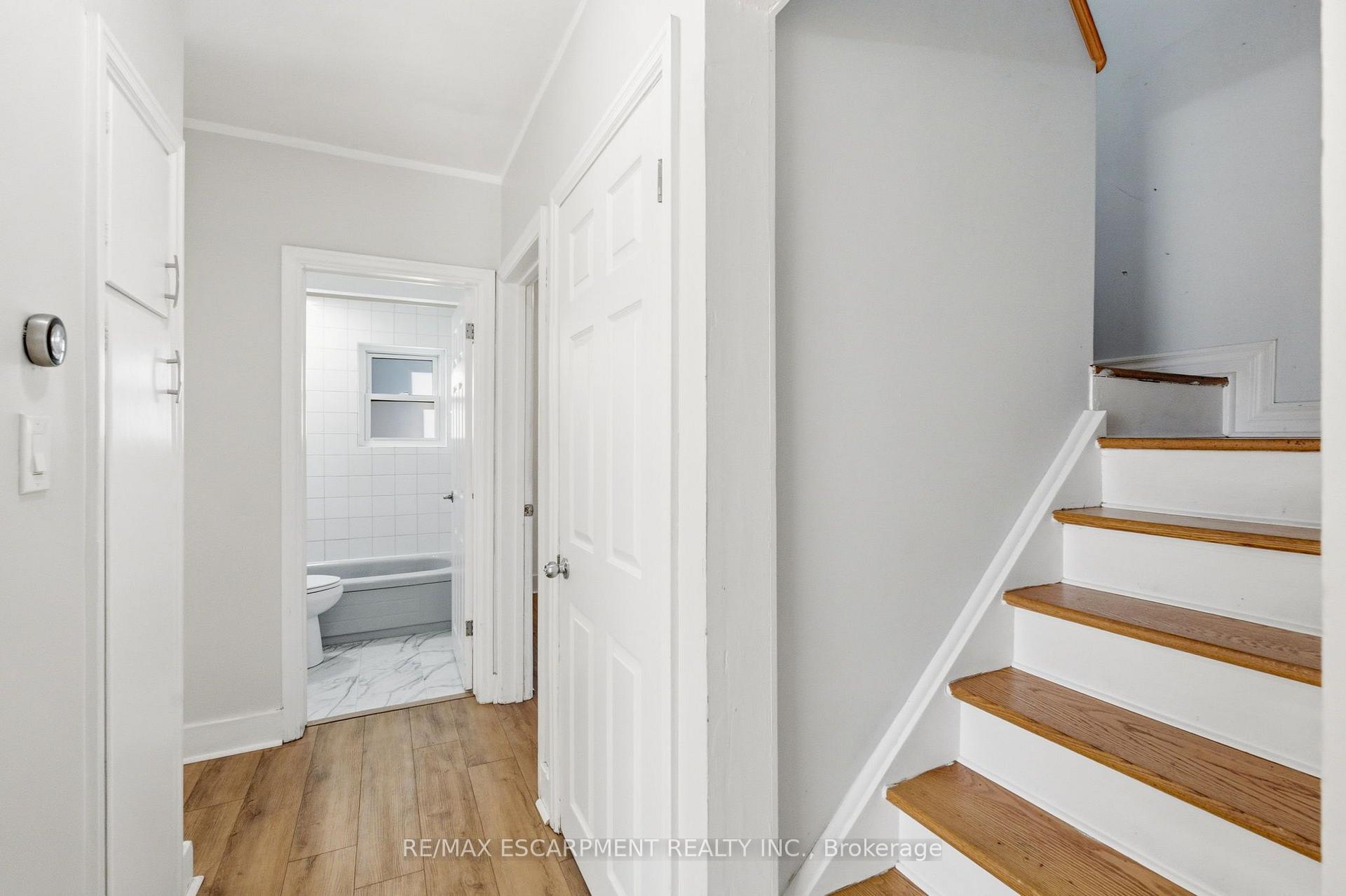 Photo 8 of 248 Glenholme Avenue, Hamilton, Glenview — HOMEH