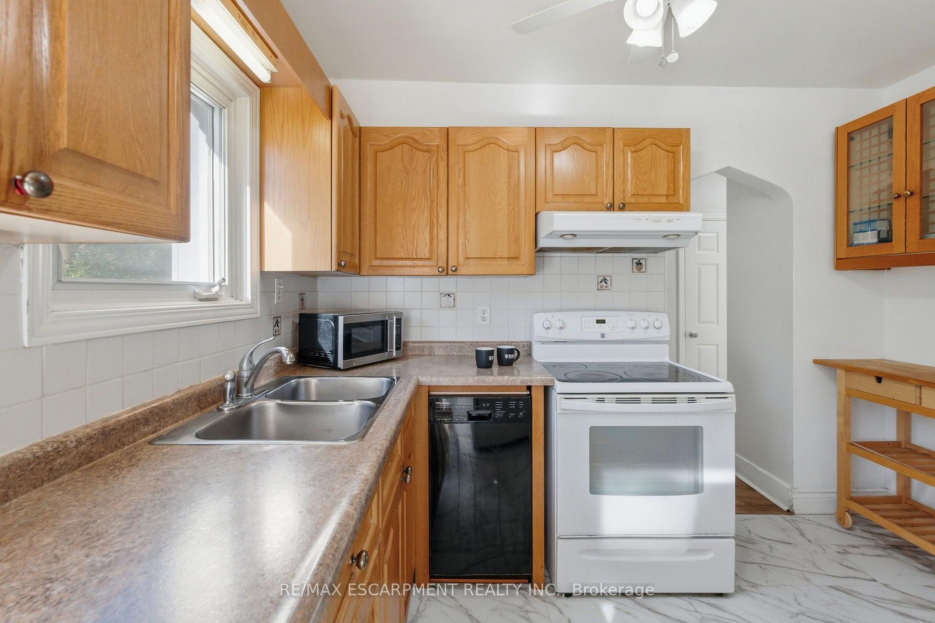 Photo 22 of 248 Glenholme Avenue, Hamilton, Glenview — HOMEH