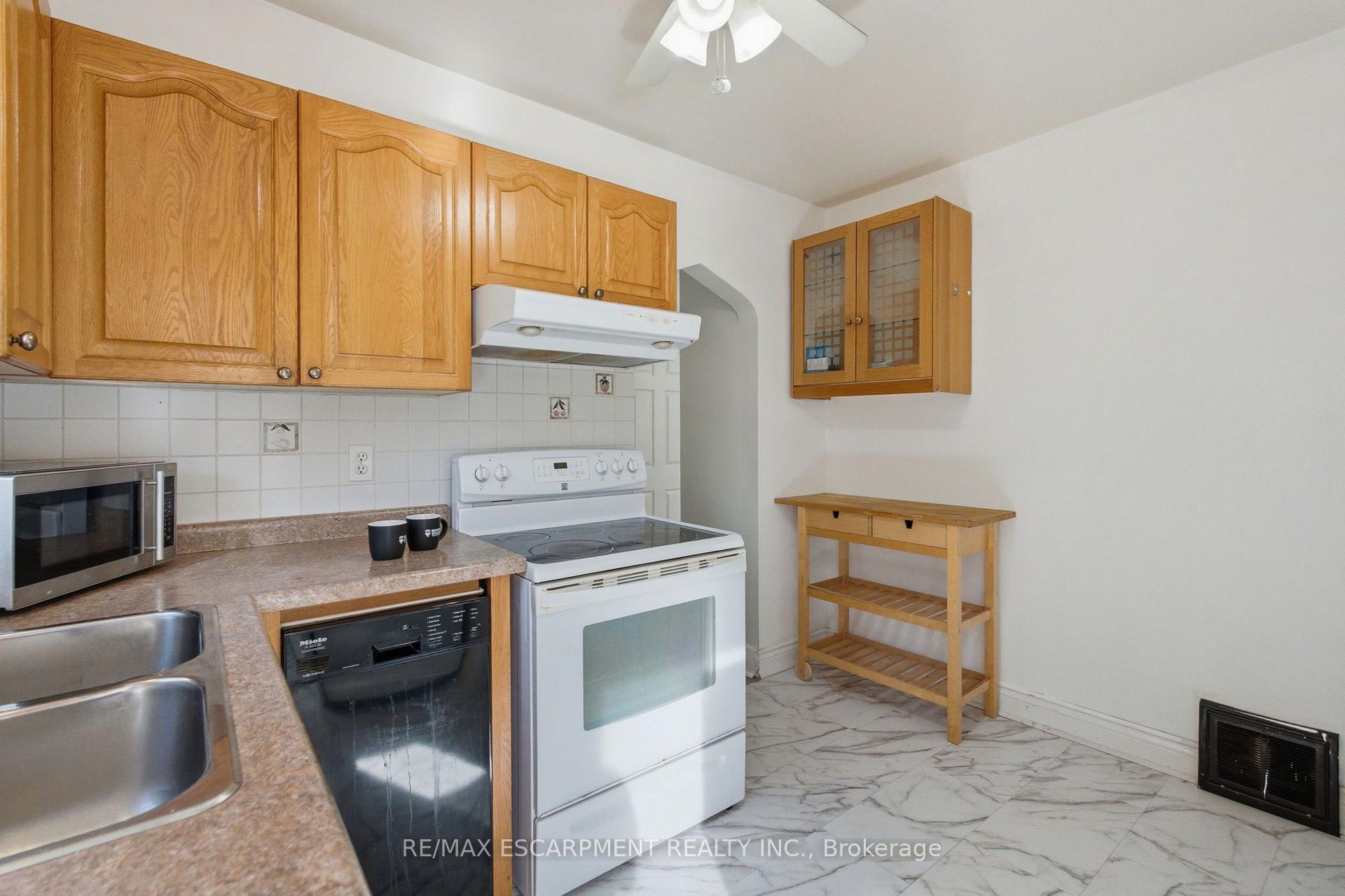 Photo 23 of 248 Glenholme Avenue, Hamilton, Glenview — HOMEH