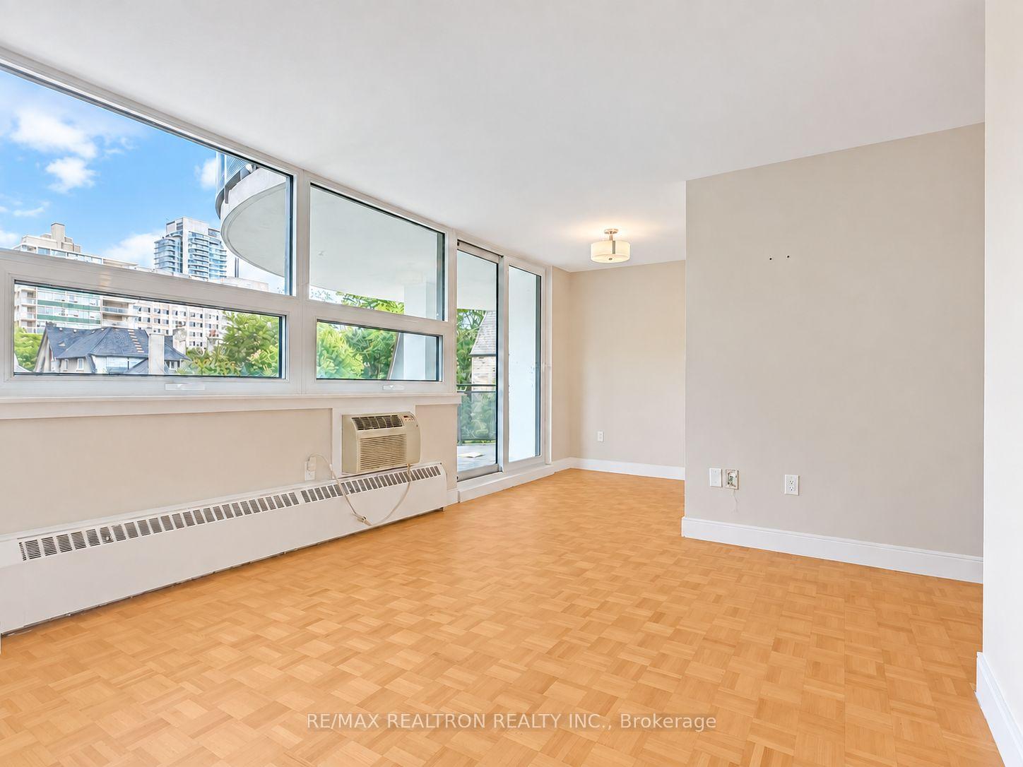 Photo 3 of Unit 206, 485 Huron Street, Toronto, The Annex — HOMEH