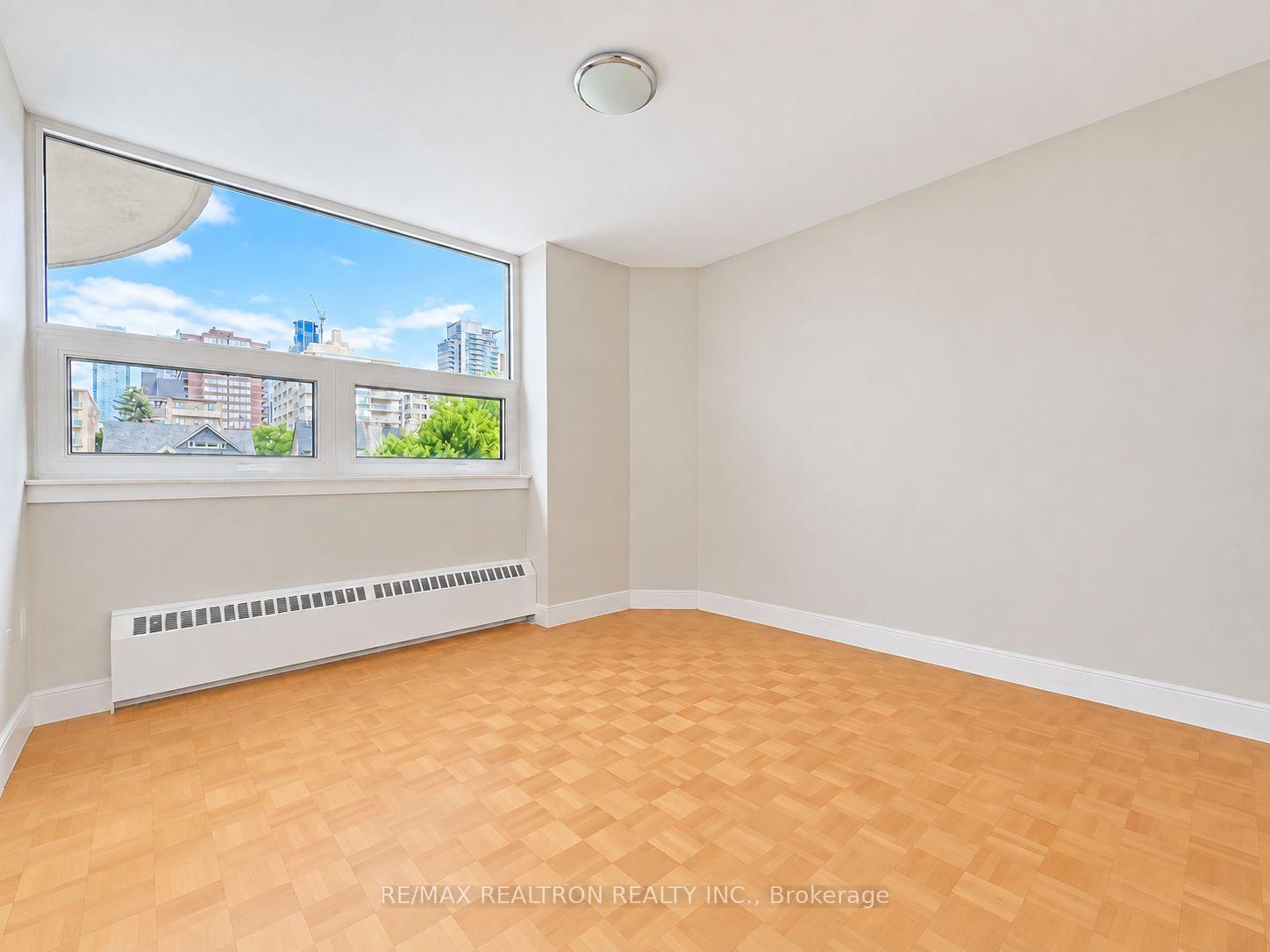 Photo 11 of Unit 206, 485 Huron Street, Toronto, The Annex — HOMEH