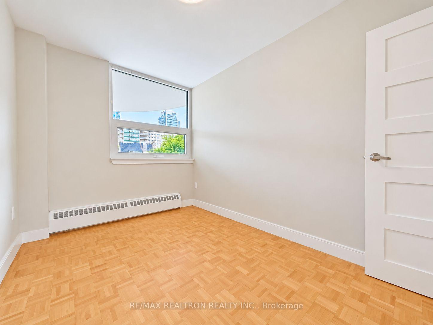 Photo 14 of Unit 206, 485 Huron Street, Toronto, The Annex — HOMEH